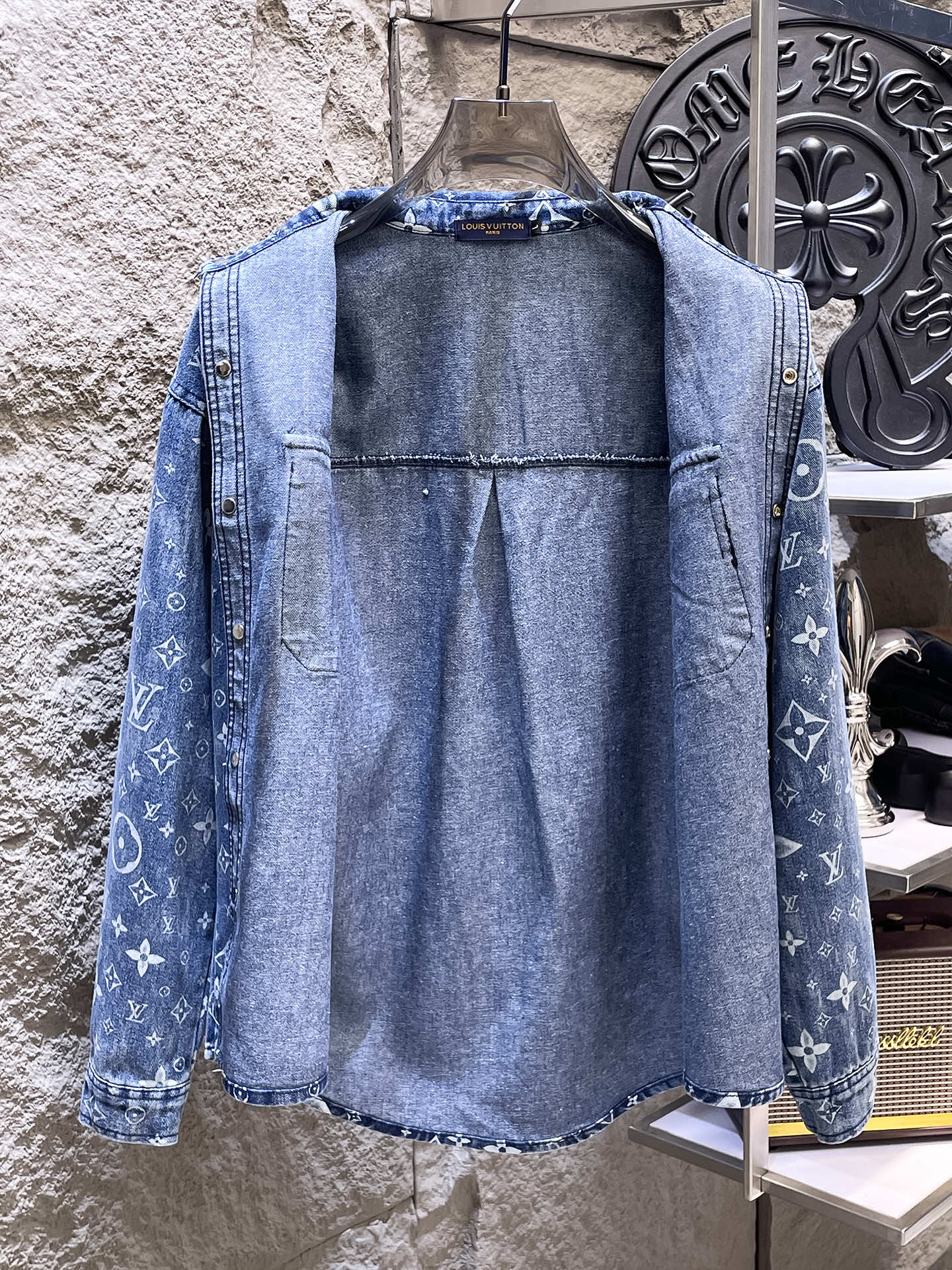 Louis Vuitton Basic Clothing M-l-xl