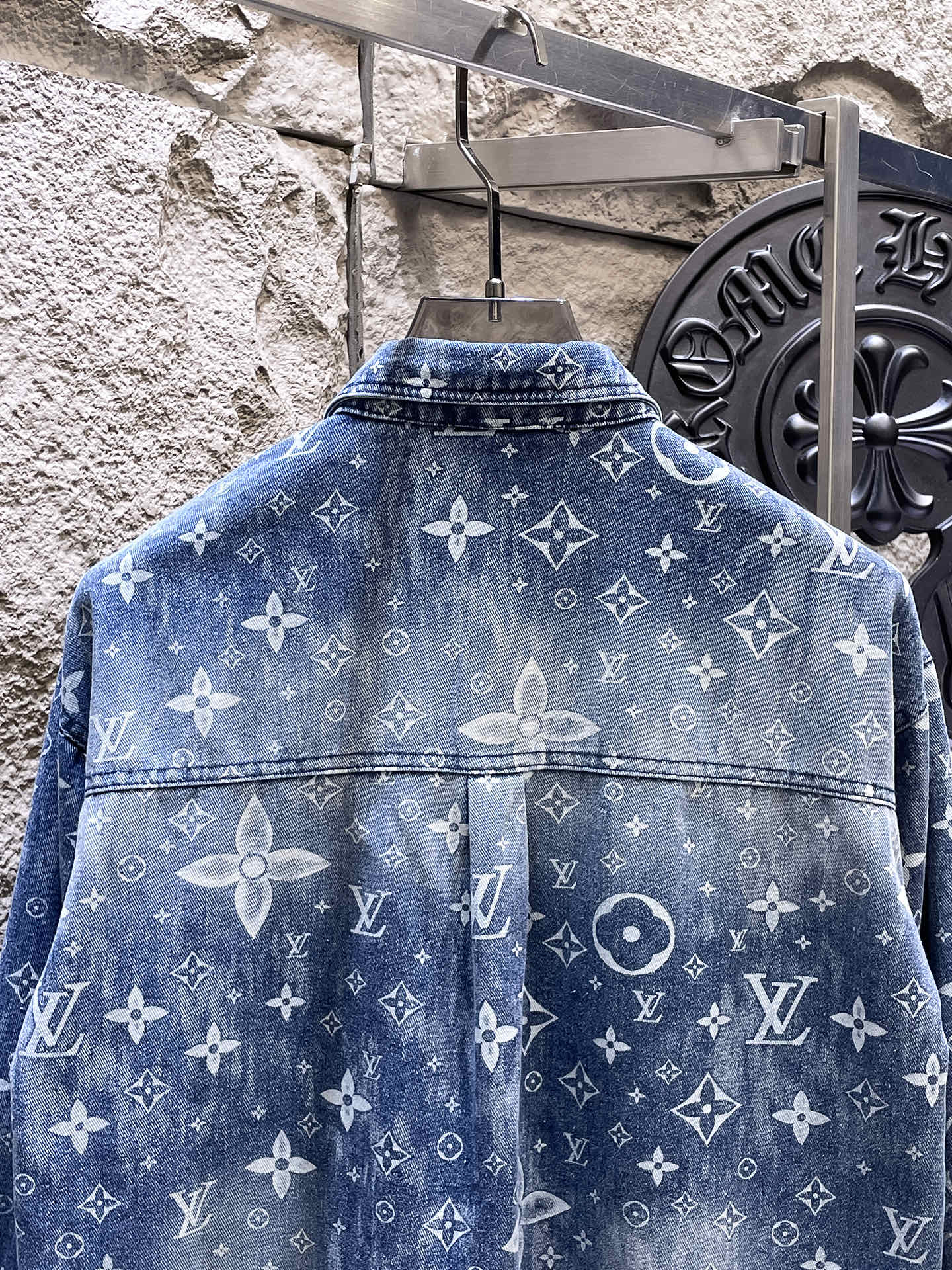 Louis Vuitton Basic Clothing M-l-xl