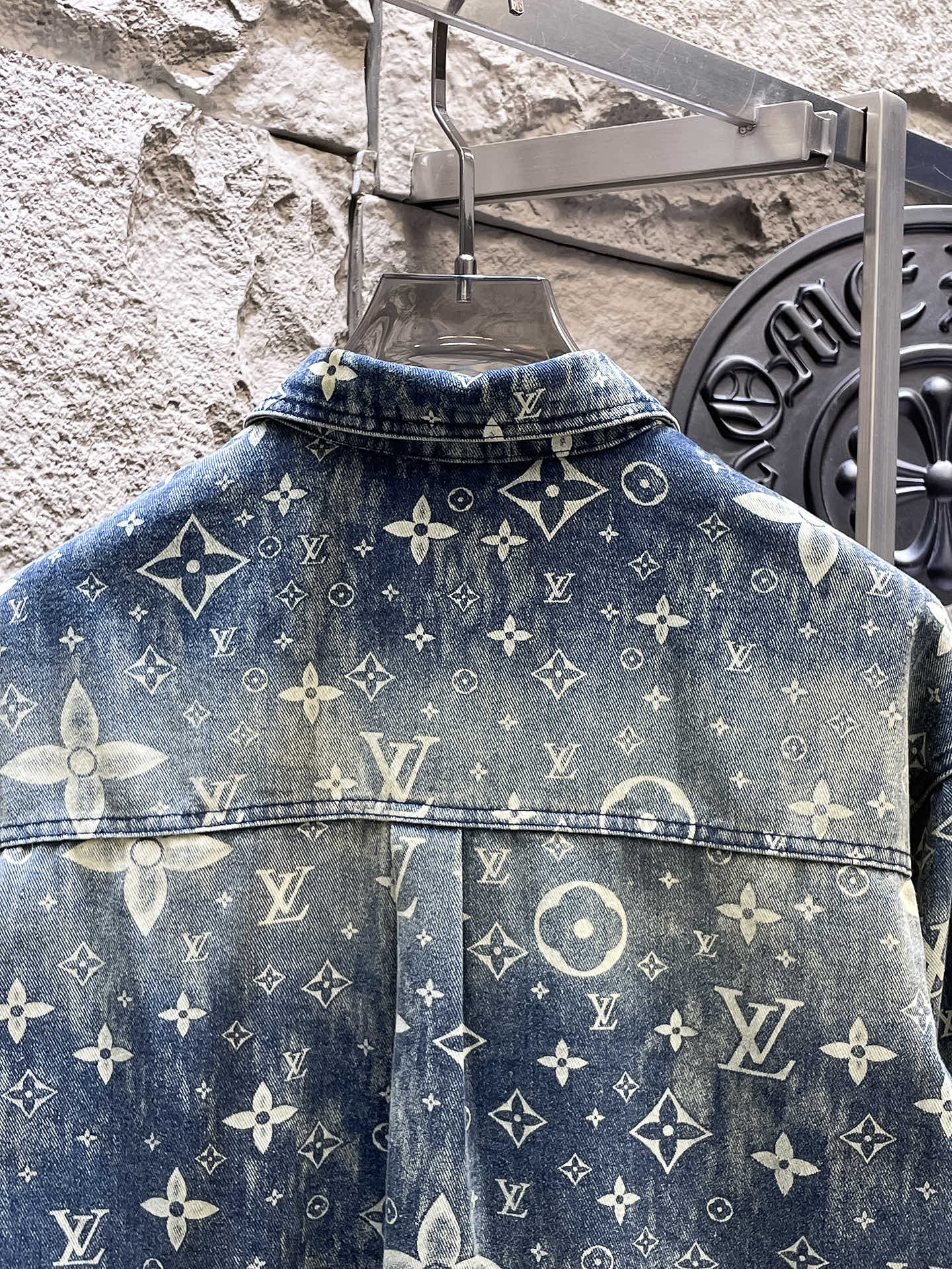 Louis Vuitton Basic Clothing M-l-xl