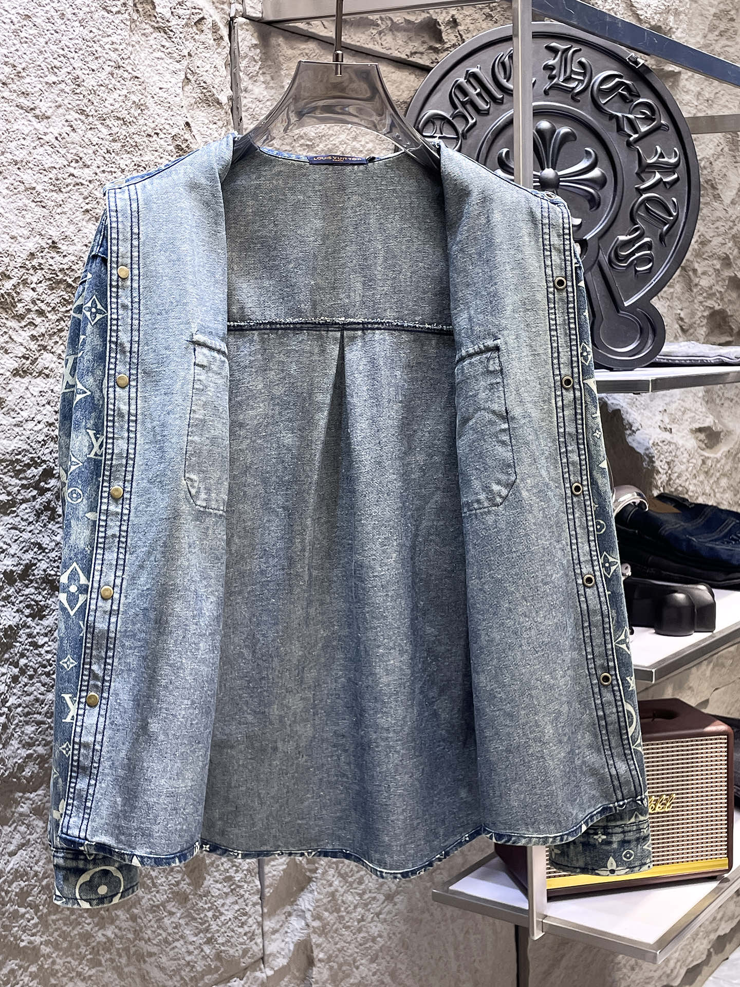 Louis Vuitton Basic Clothing M-l-xl