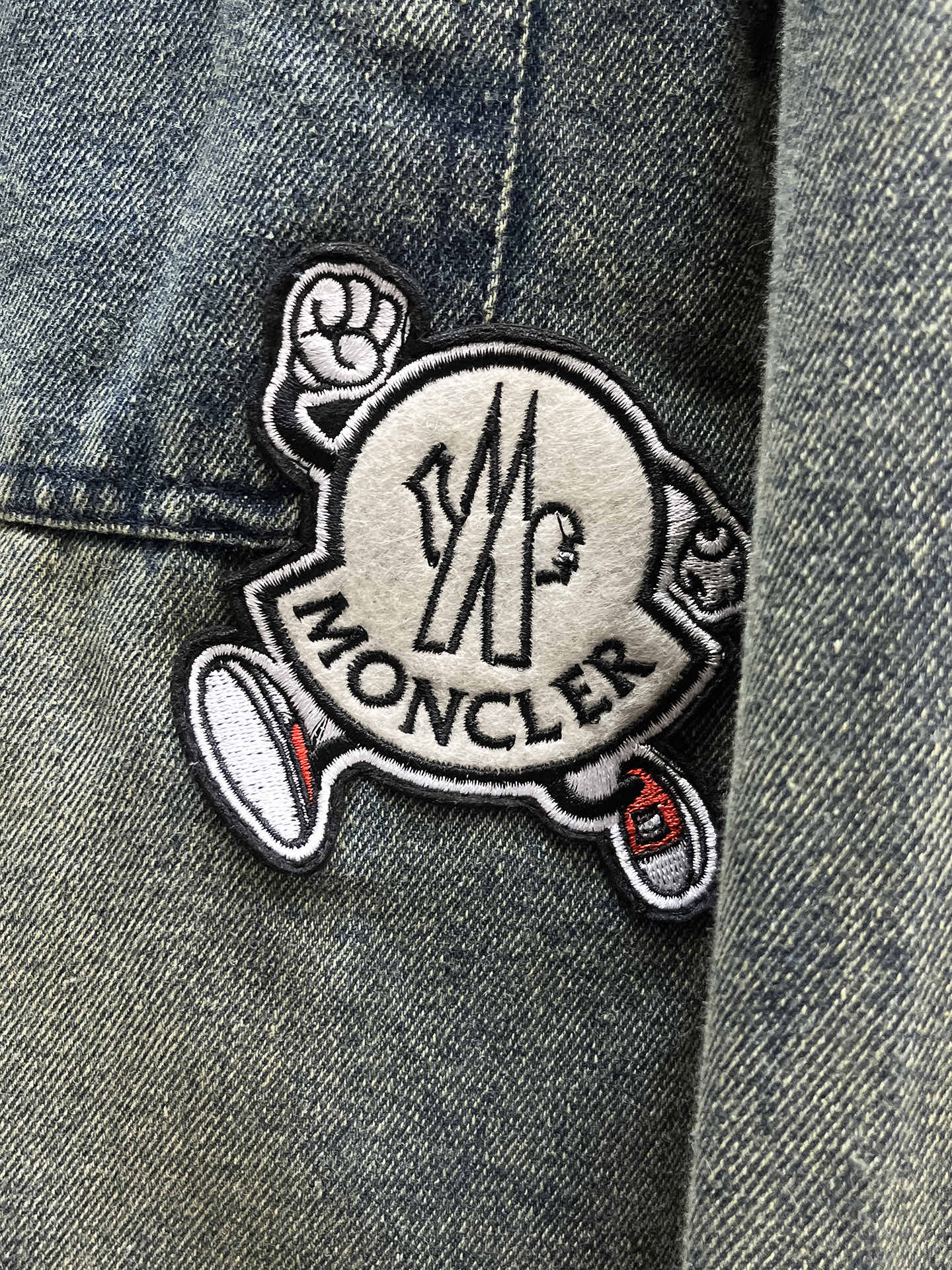 Moncler Basic Clothing M-l-xl