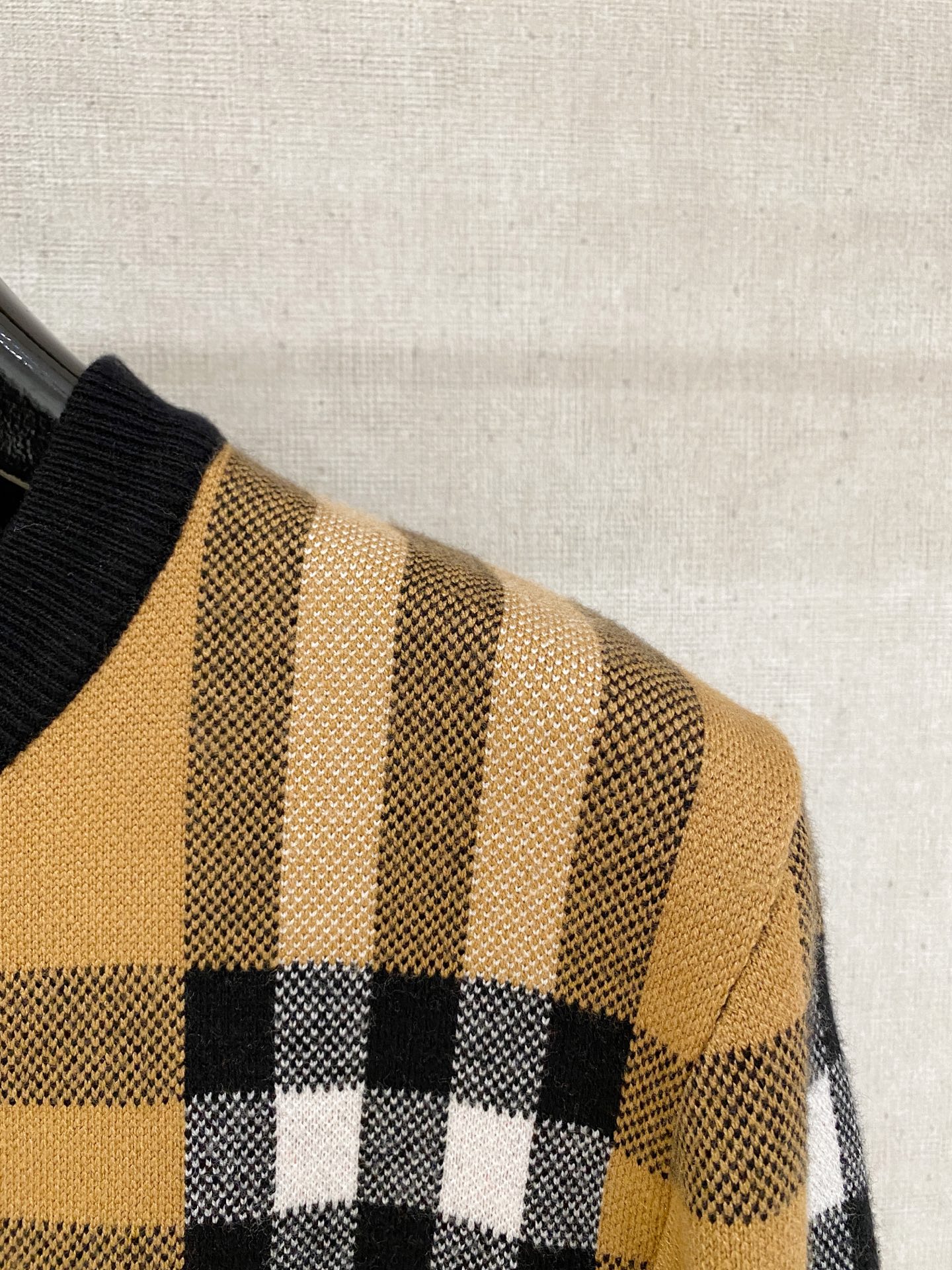 Burberry Basic Clothing Wool M-l-xl
