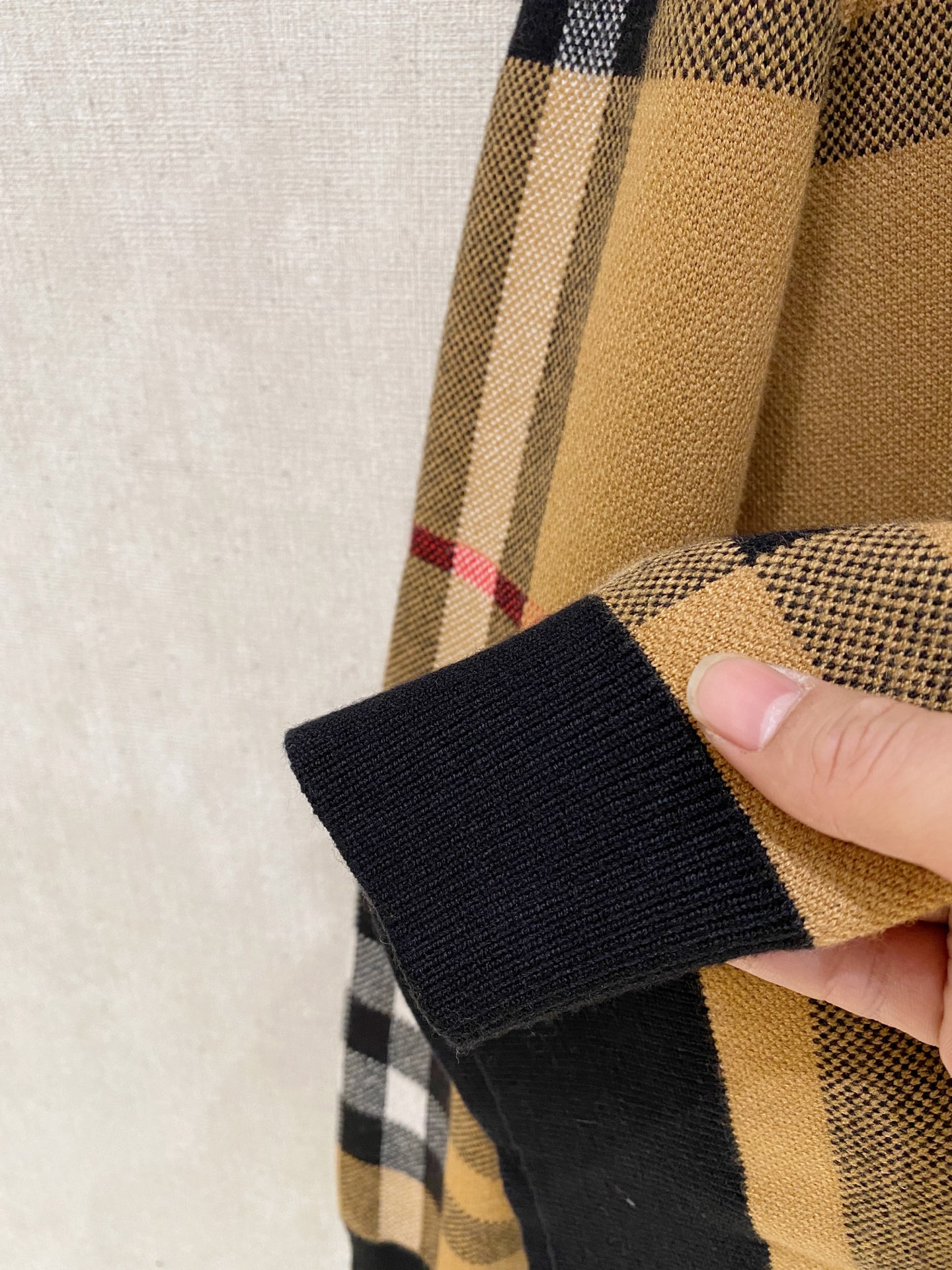 Burberry Basic Clothing Wool M-l-xl