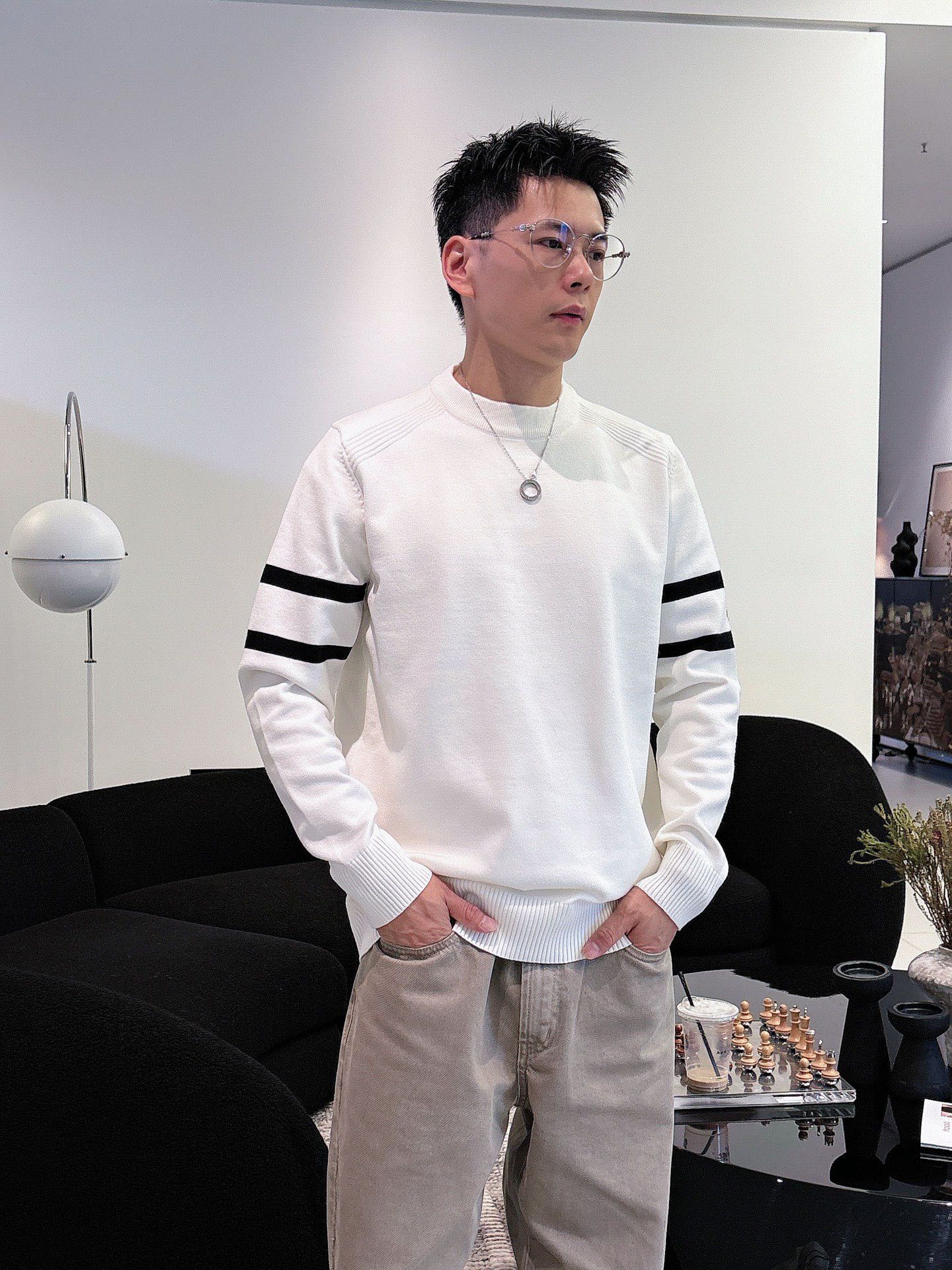 Moncler Basic Clothing Wool M-l-xl