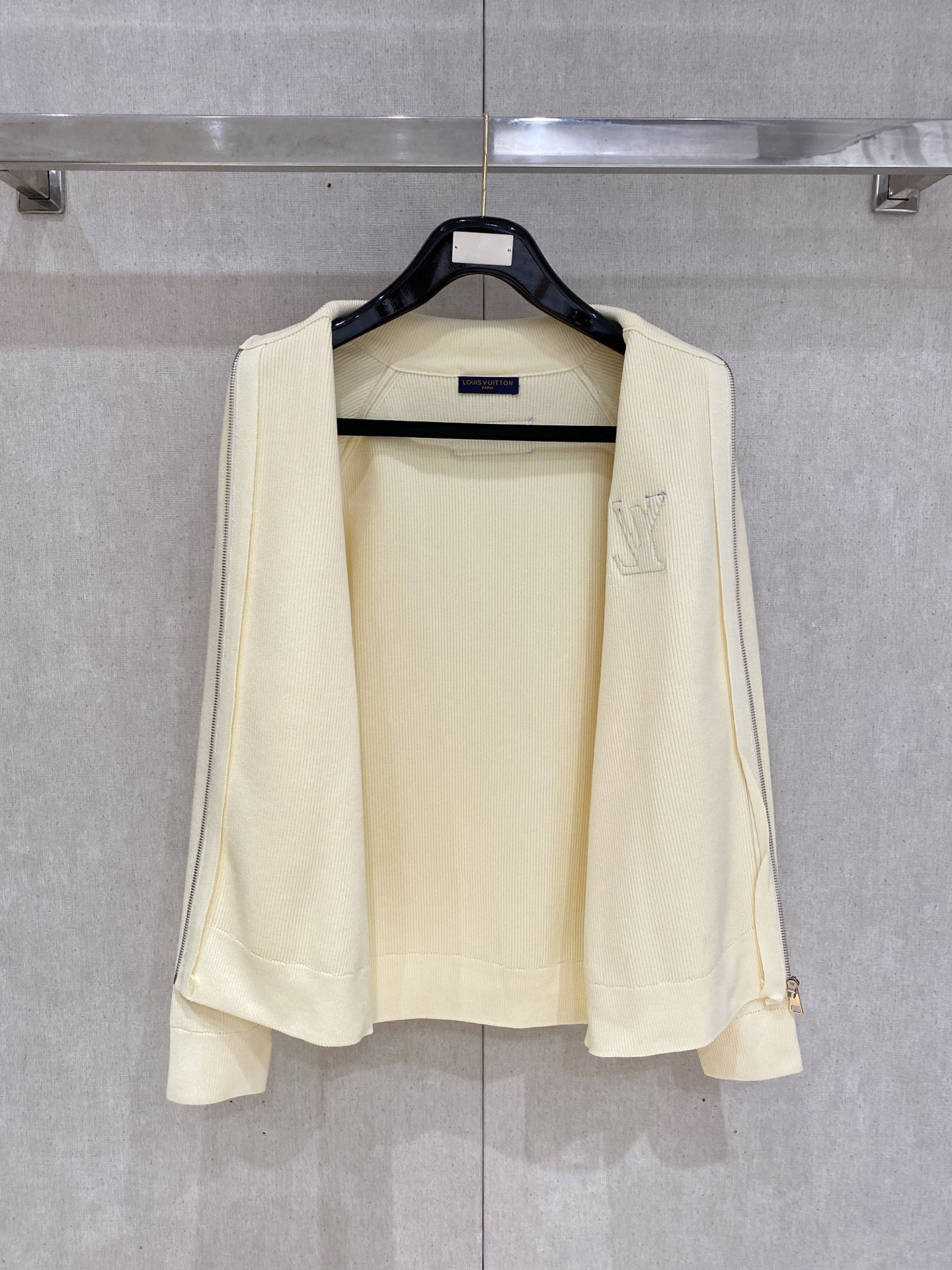Louis Vuitton Basic Clothing Wool M-l-xl
