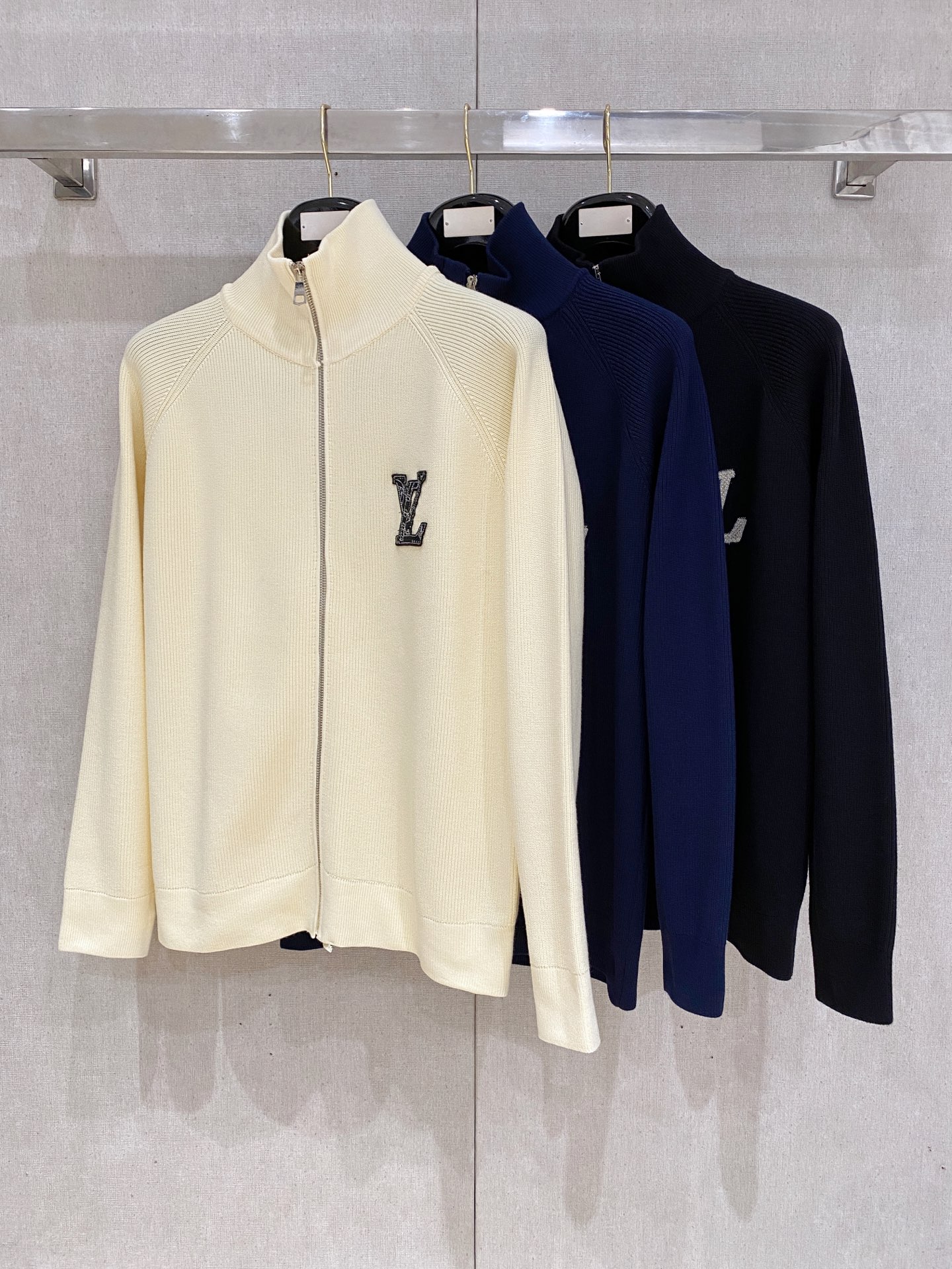 Louis Vuitton Basic Clothing Wool M-l-xl