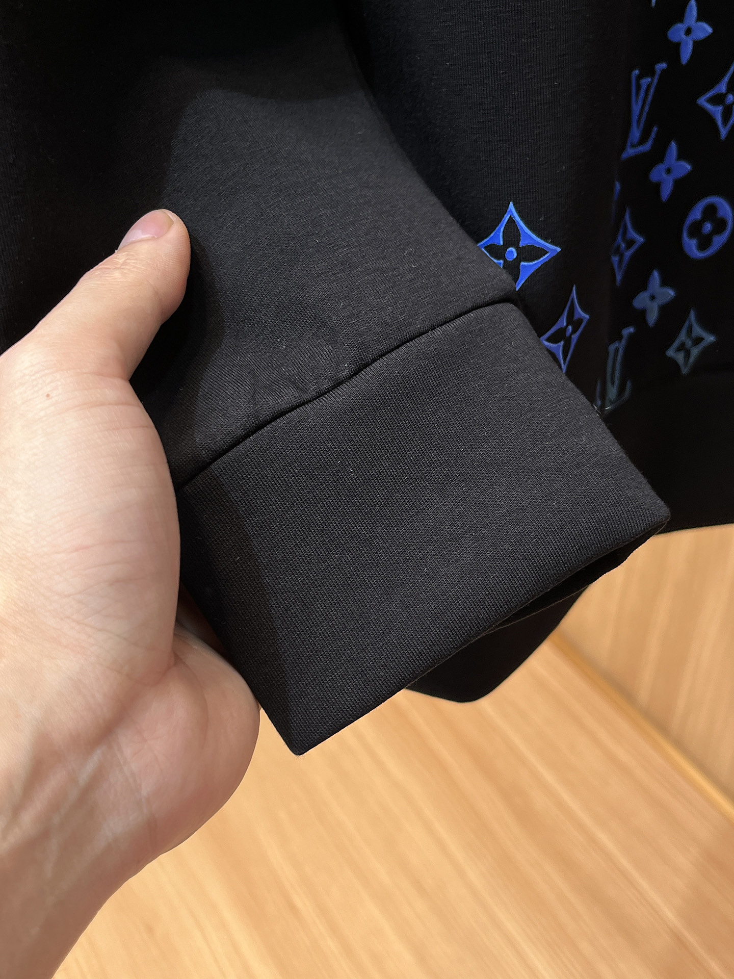 Louis Vuitton Male Hoodie Cotton Black Xs-s-m-l
