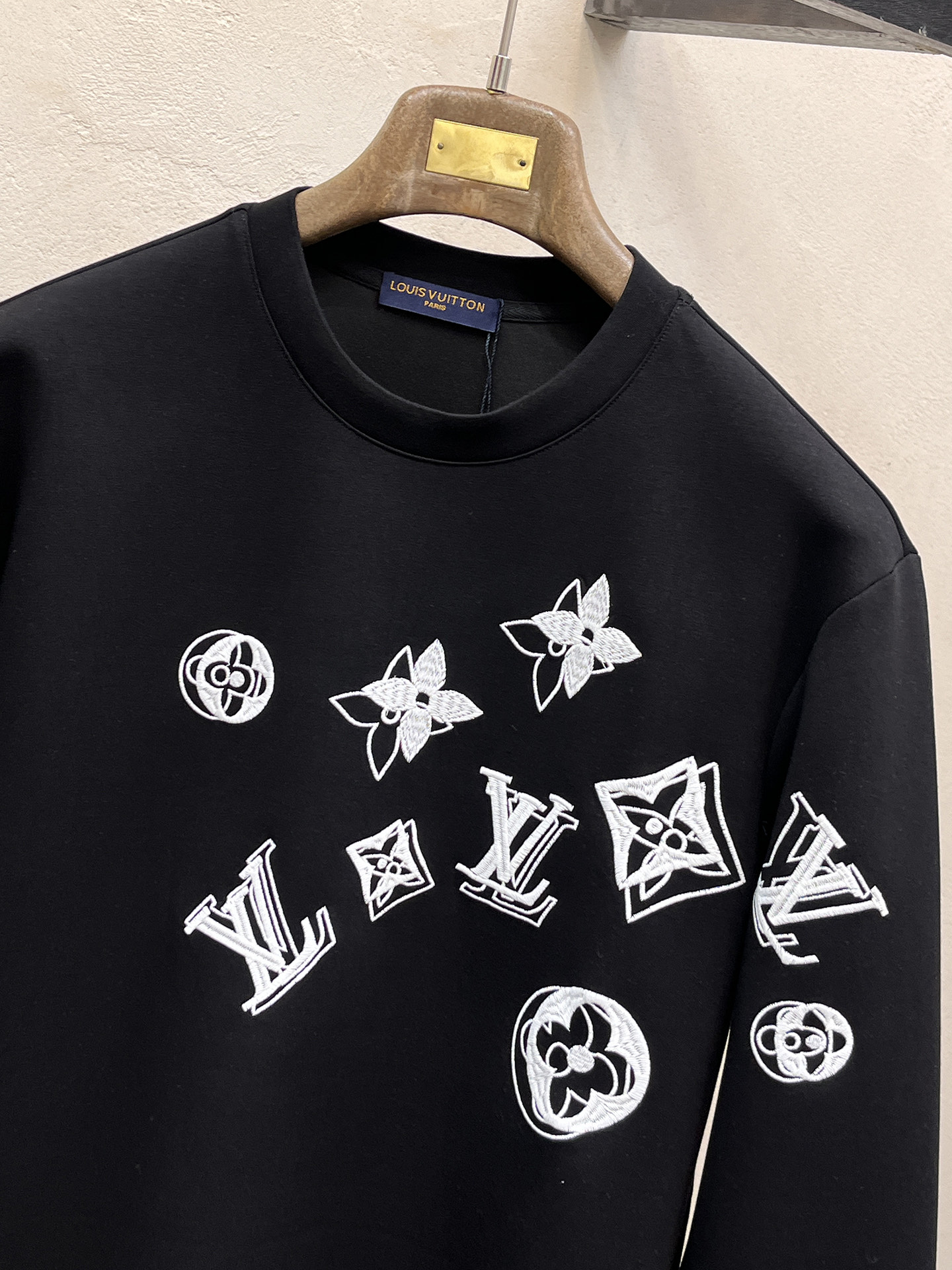 Louis Vuitton Male Hoodie Cotton Black Xs-s-m-l