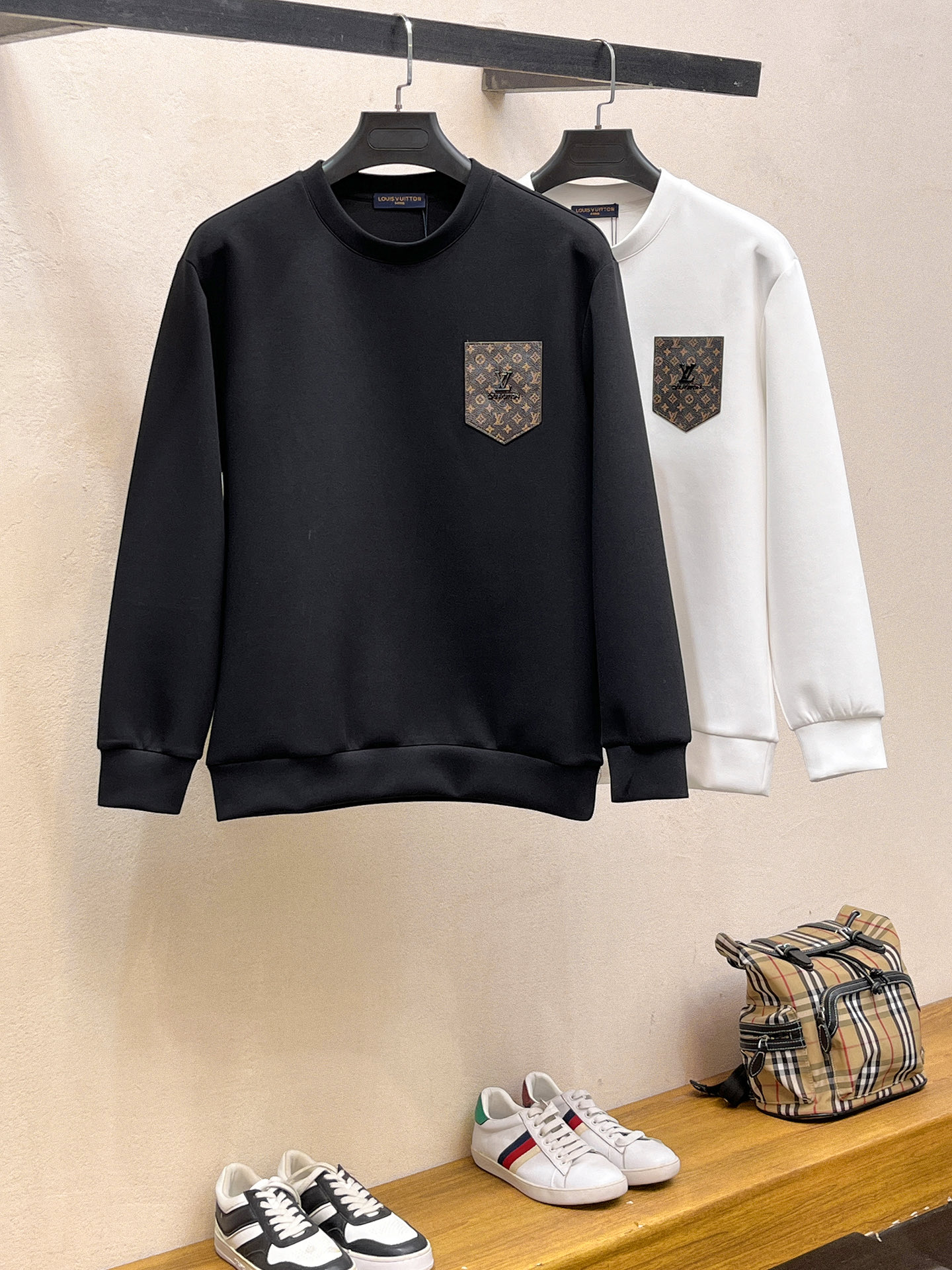 Louis Vuitton Male Hoodie Cotton Black Xs-s-m-l