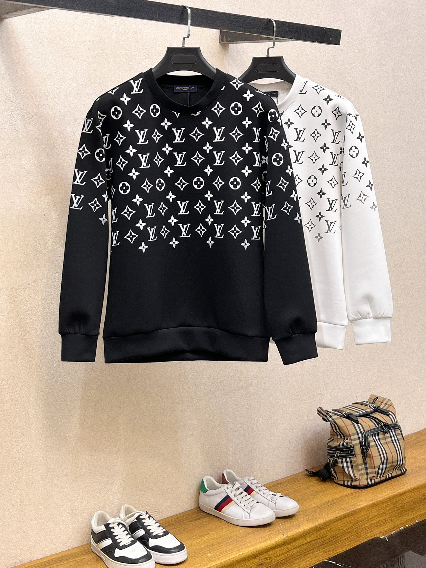 Louis Vuitton Male Hoodie Cotton Black Xs-s-m-l