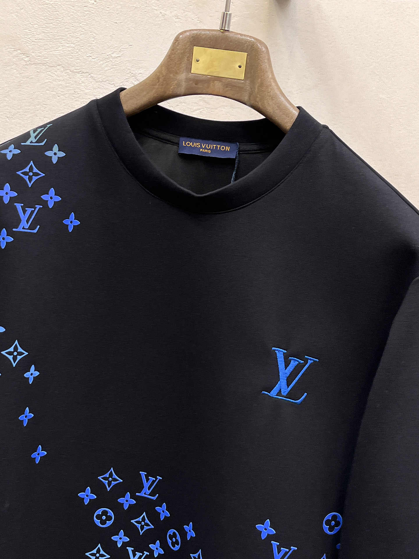 Louis Vuitton Male Hoodie Cotton Black Xs-s-m-l