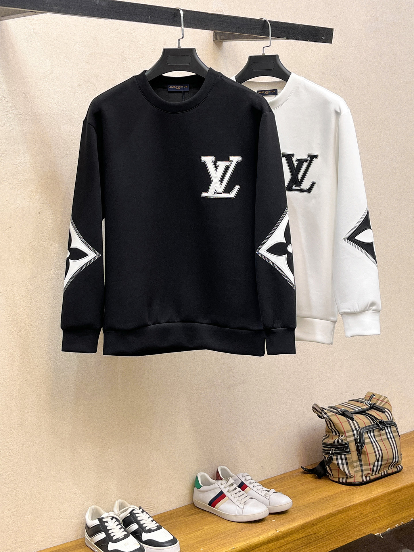 Louis Vuitton Male Hoodie Cotton Black Xs-s-m-l