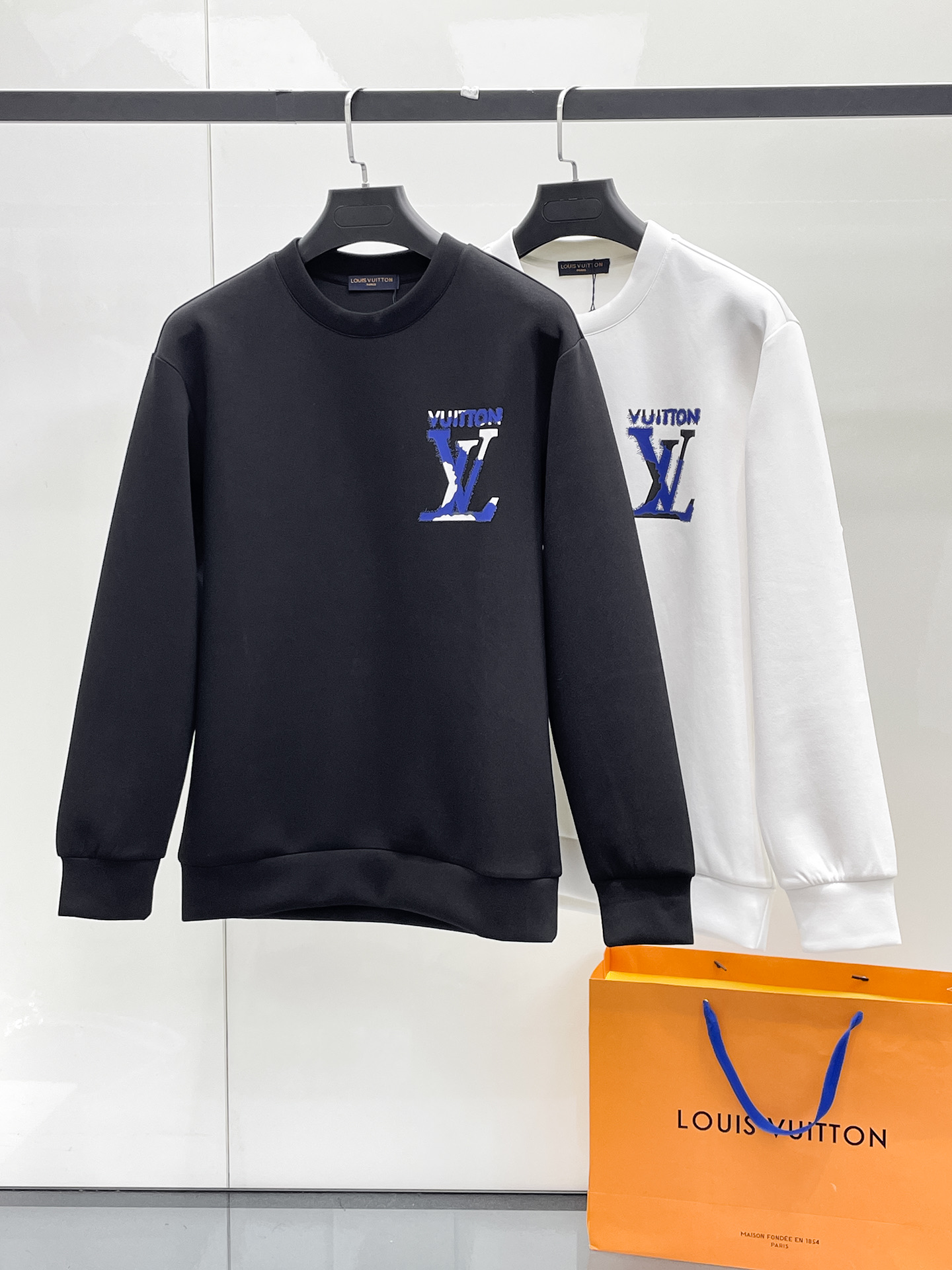 Louis Vuitton Male Hoodie Cotton Black Xs-s-m-l