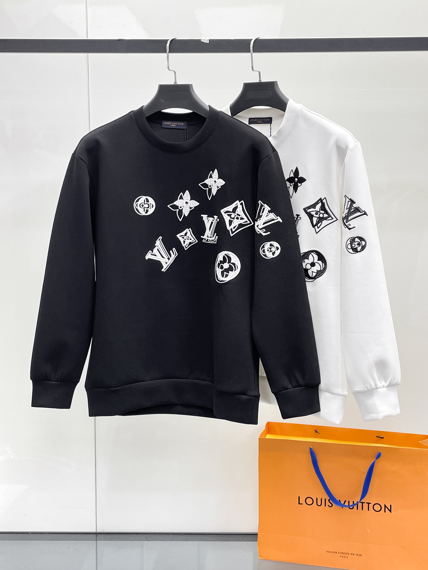 Louis Vuitton Male Hoodie Cotton Black Xs-s-m-l