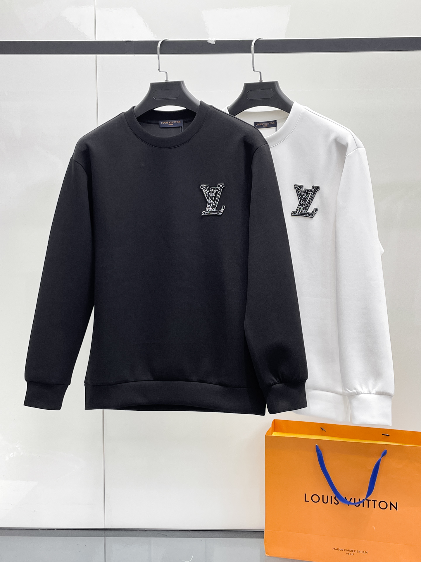 Louis Vuitton Male Hoodie Cotton Black Xs-s-m-l