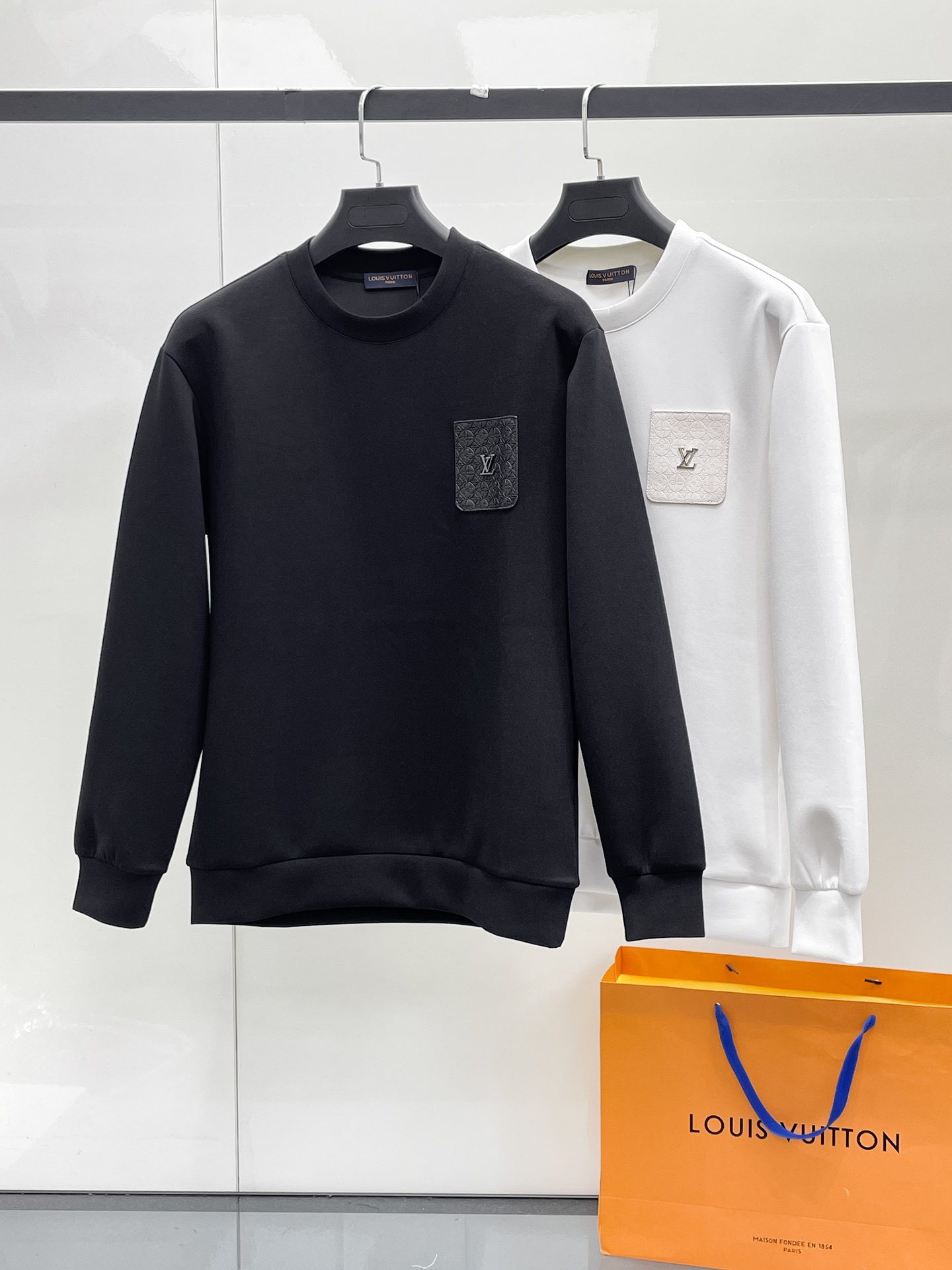 Louis Vuitton Male Hoodie Cotton Black Xs-s-m-l