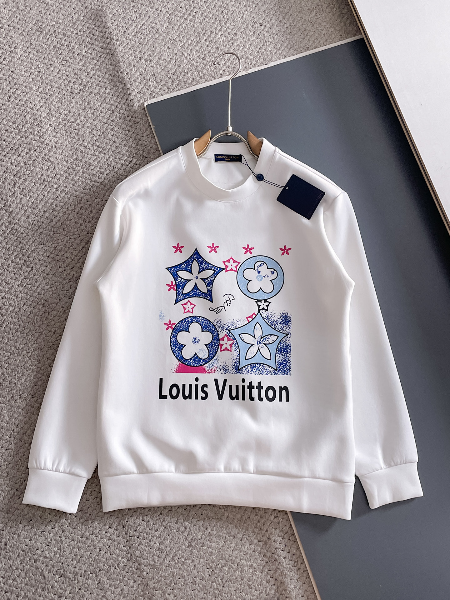 Louis Vuitton Male Hoodie Cotton Black Xs-s-m-l
