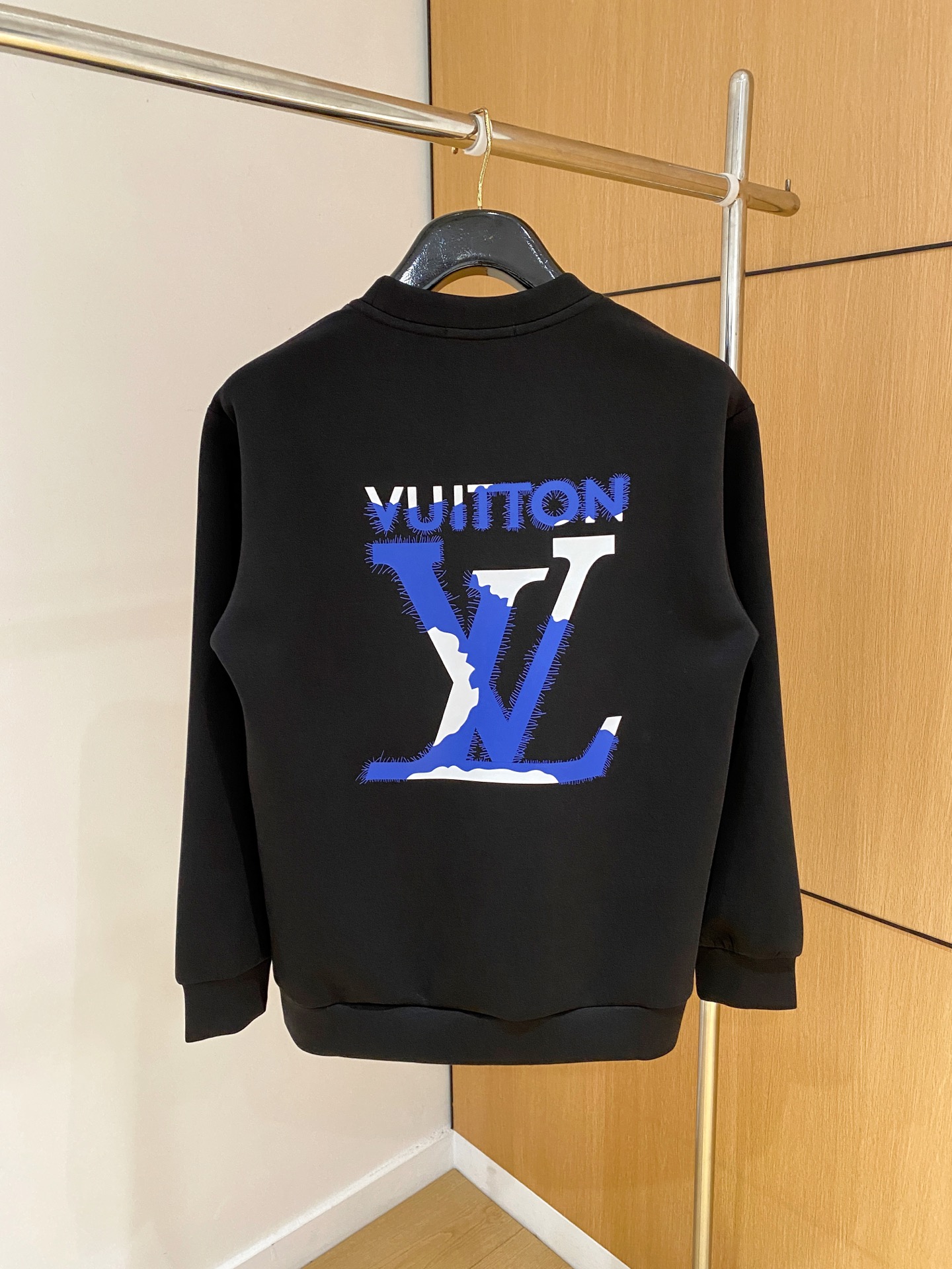 Louis Vuitton Male Hoodie Cotton Black Xs-s-m-l