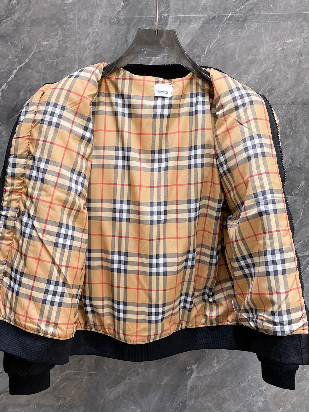 Burberry Couple Down Jacket Cotton M-l-xl