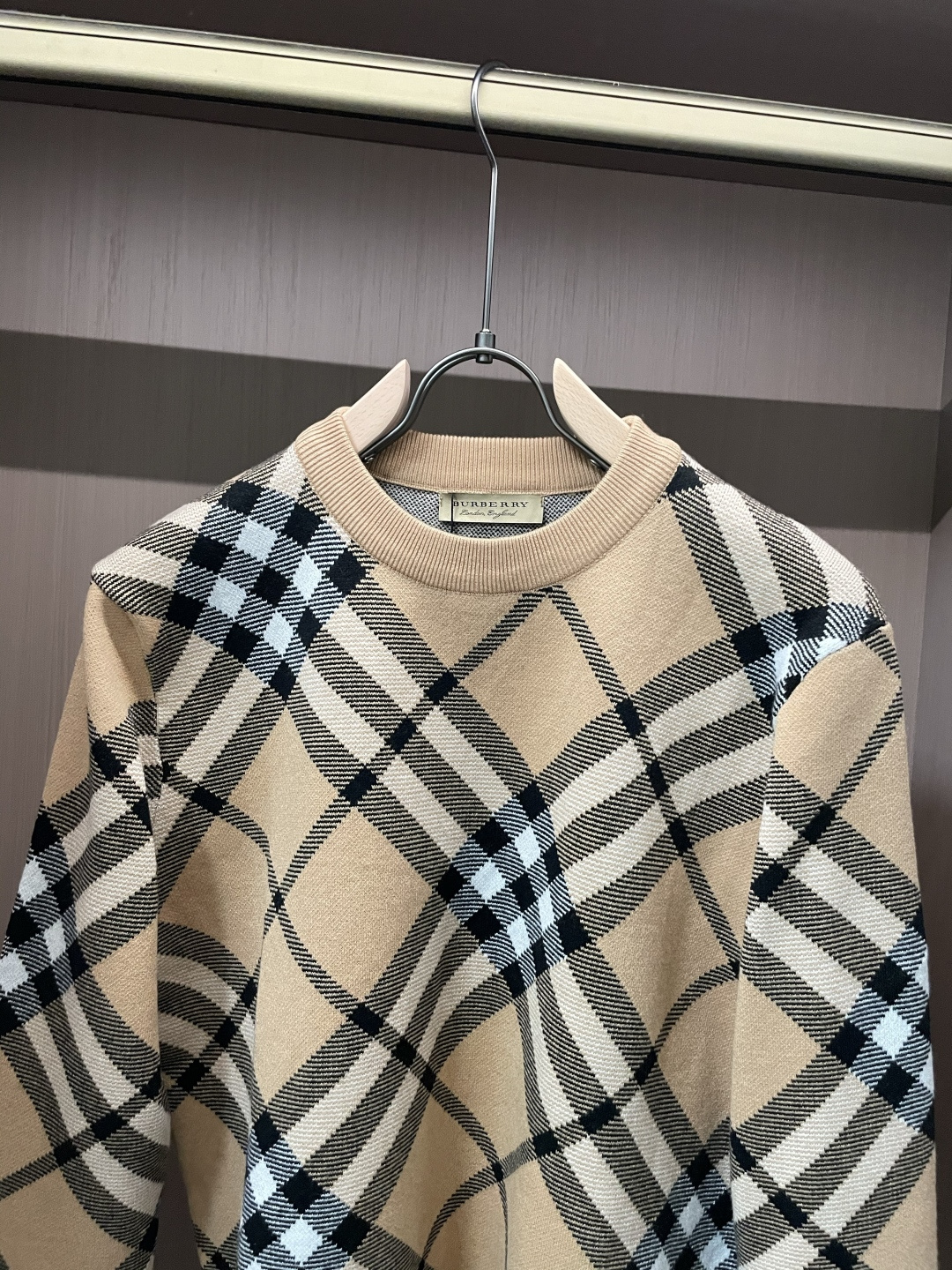 Burberry Basic Clothing Knitted M-xl
