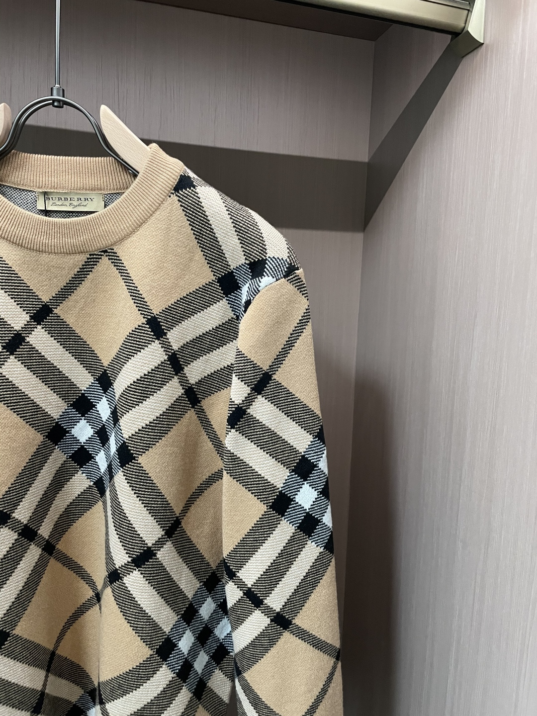 Burberry Basic Clothing Knitted M-xl