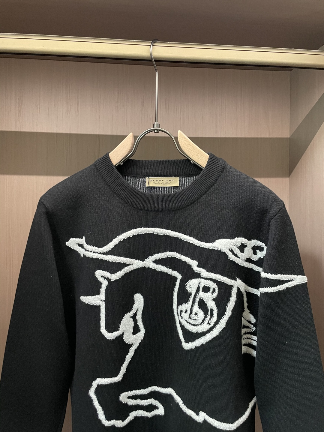 Burberry Basic Clothing Knitted M-xl