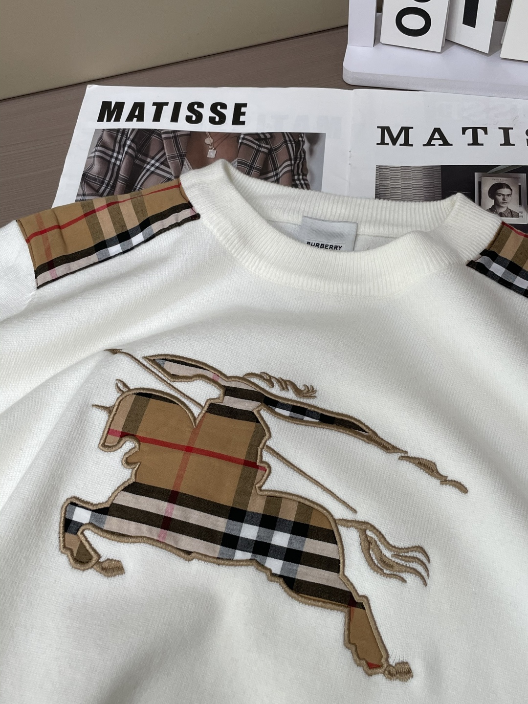 Burberry Basic Clothing Knitted M-xl