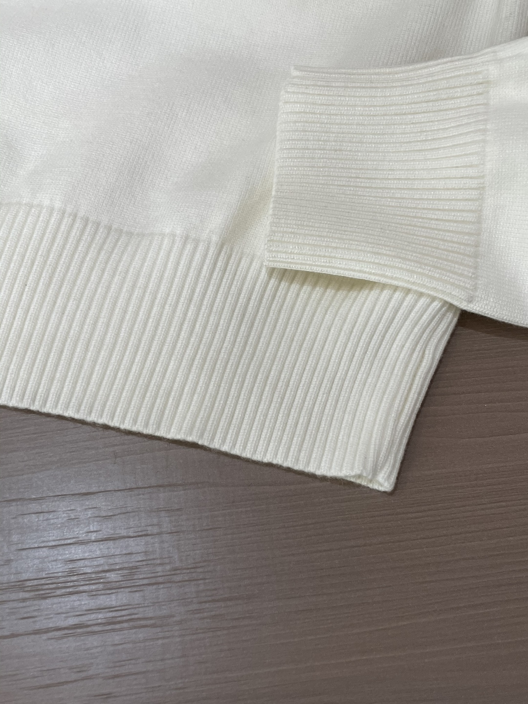 Burberry Basic Clothing Knitted M-xl