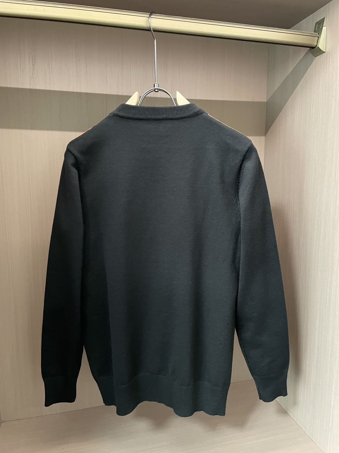 Burberry Basic Clothing Knitted M-xl