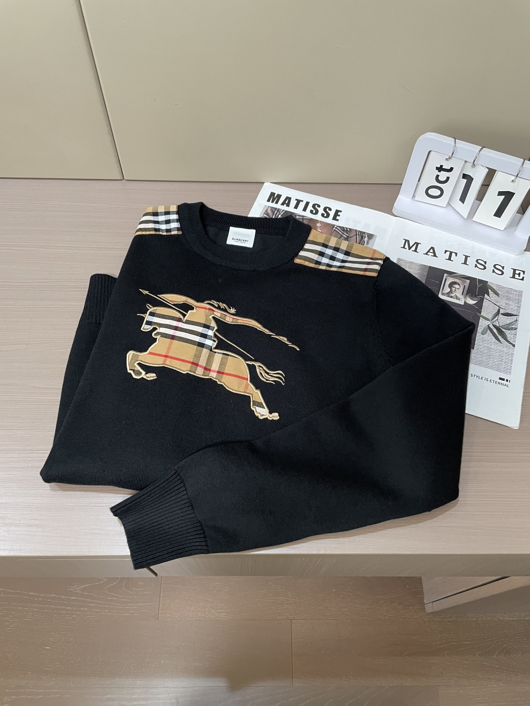 Burberry Basic Clothing Knitted M-xl