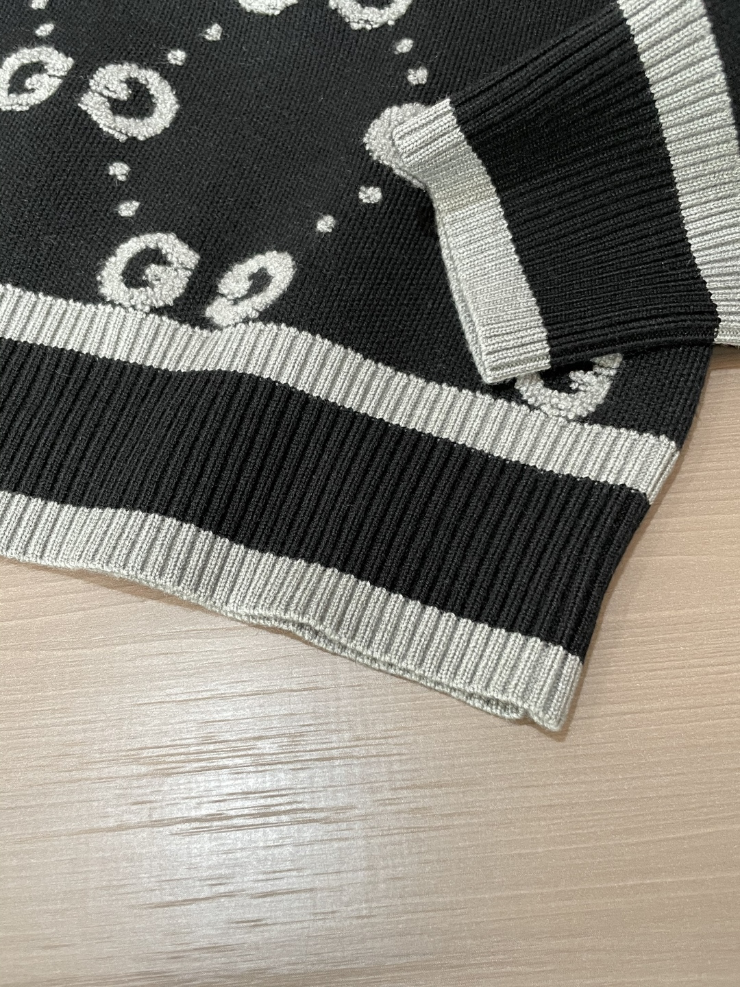 Gucci Basic Clothing Knitted M-xl