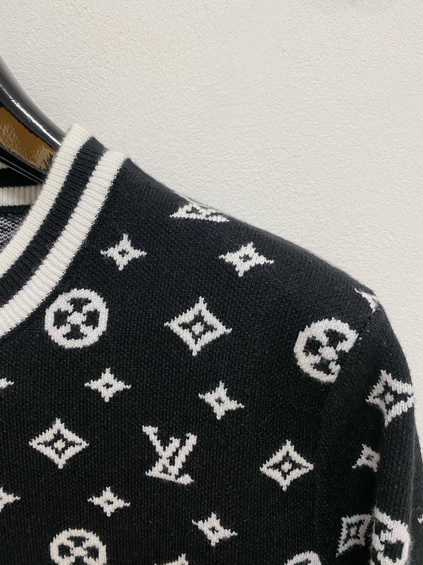 Louis Vuitton Basic Clothing Wool M-l-xl