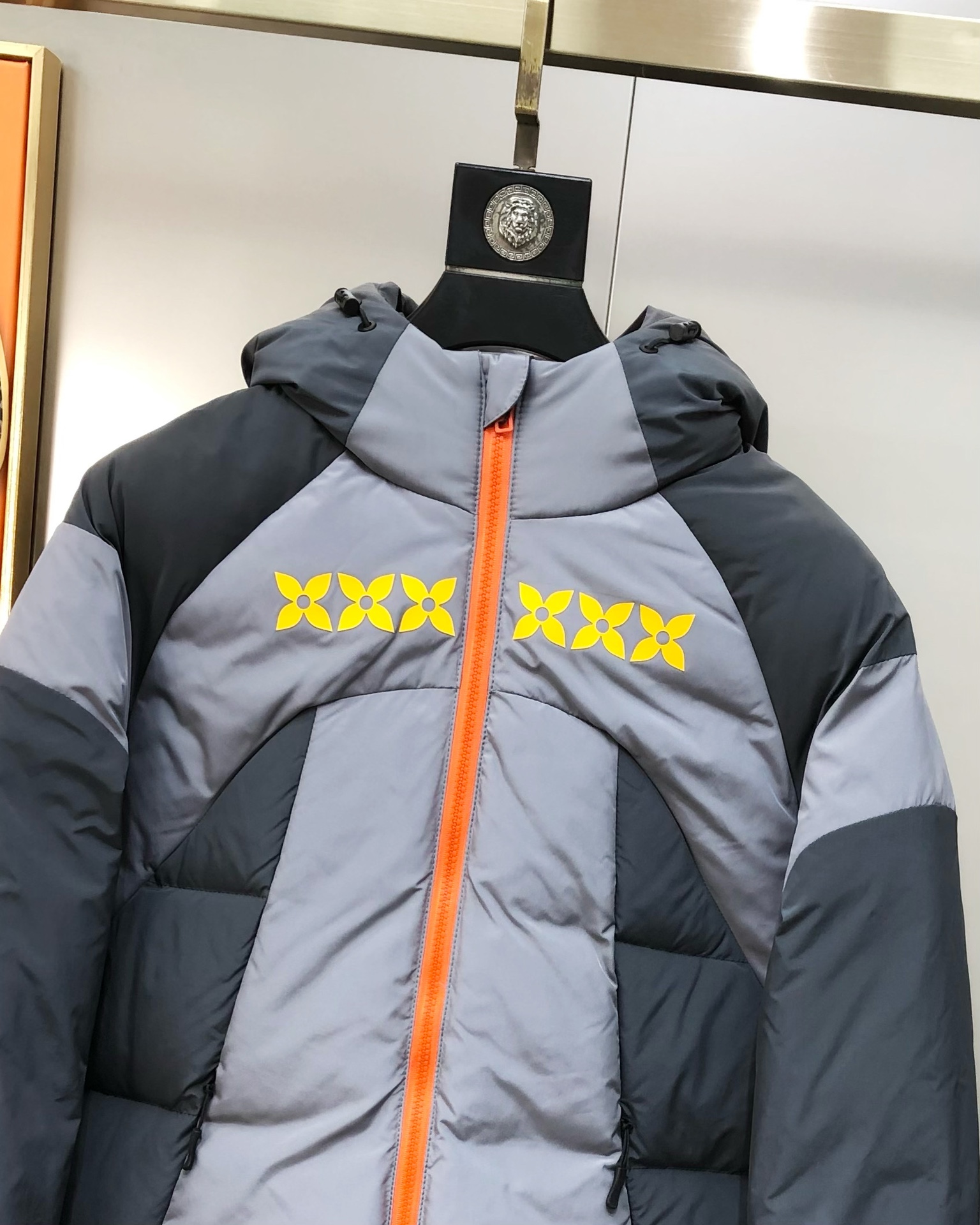 Louis Vuitton Male Down Jacket White Duck Down Hooded M-l-xl