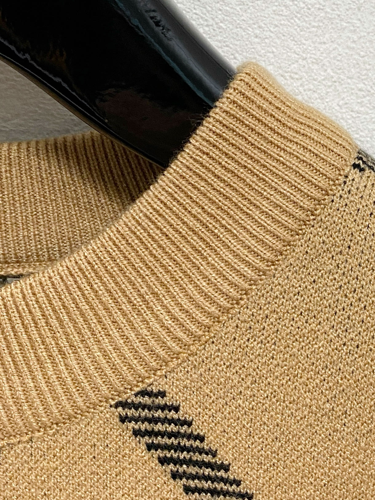 Burberry Basic Clothing Wool M-xl