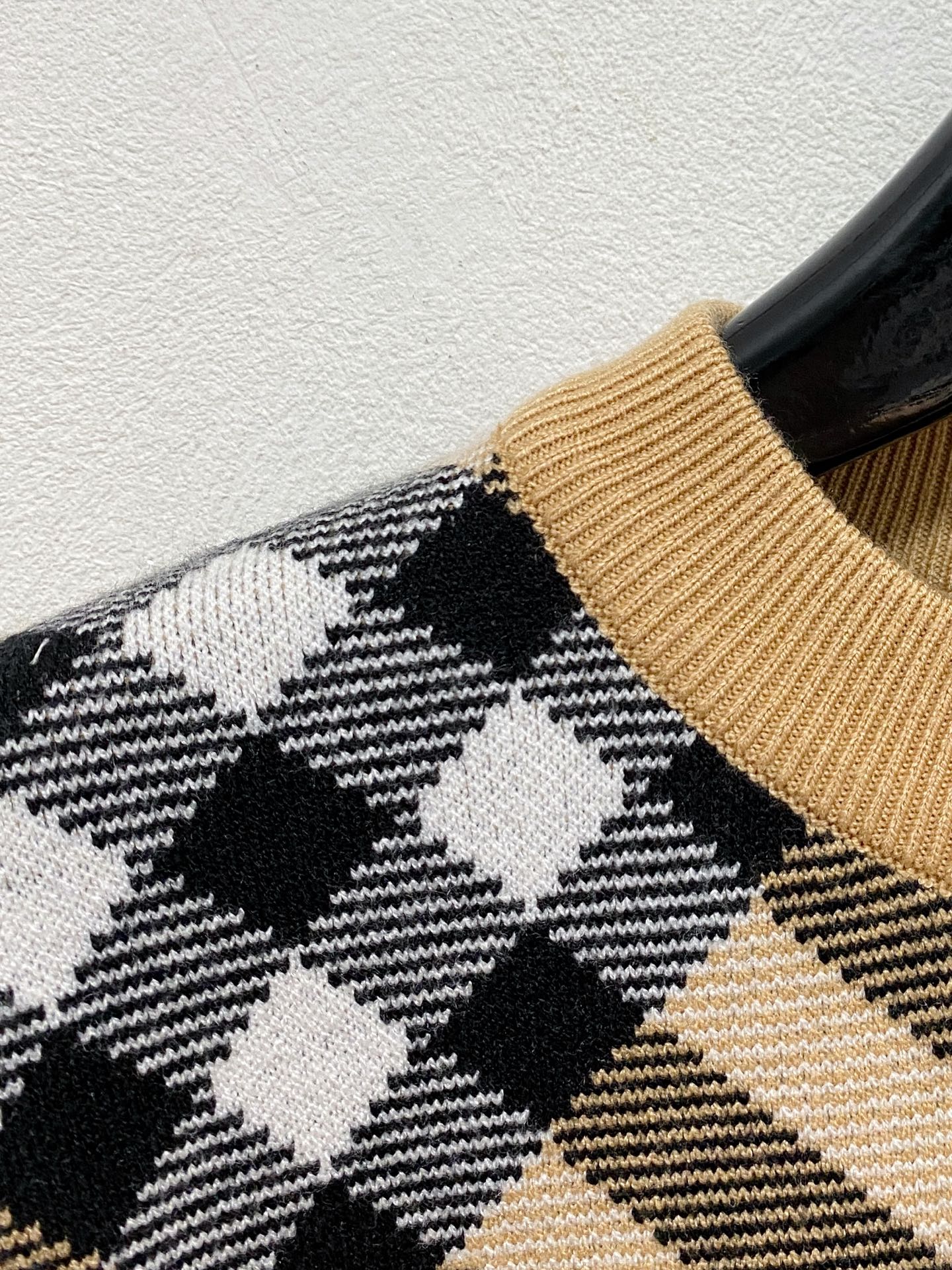 Burberry Basic Clothing Wool M-xl
