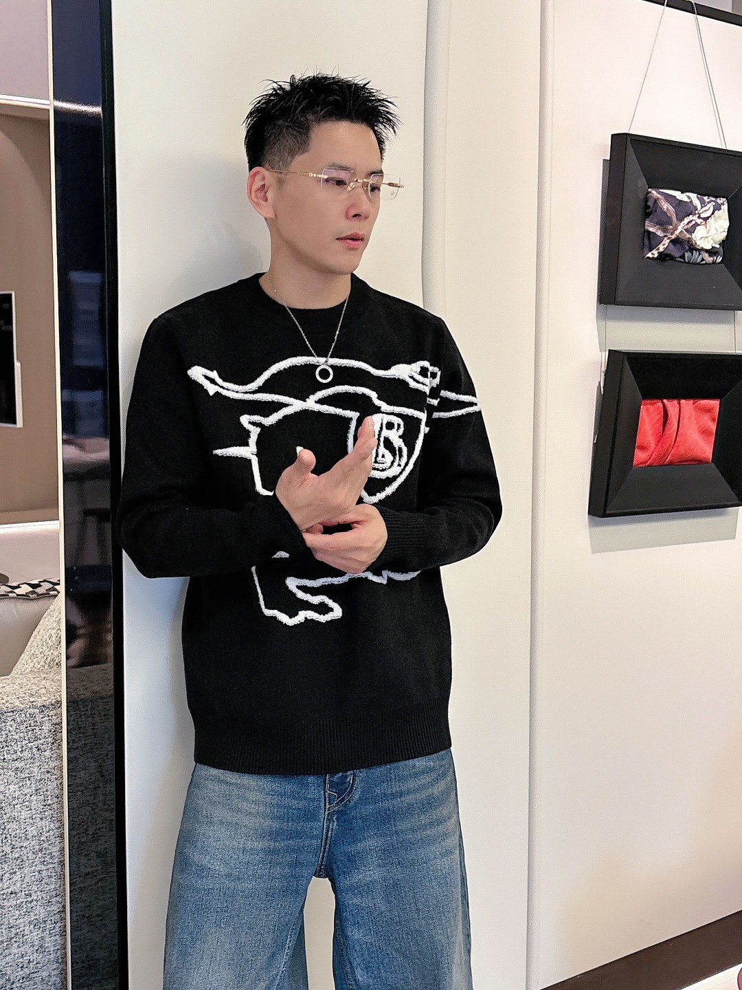 Burberry Basic Clothing Wool M-xl