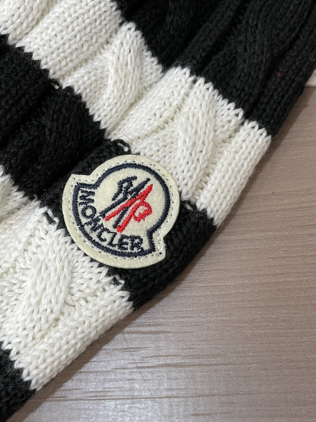 Moncler Basic Clothing Knitted M-l-xl
