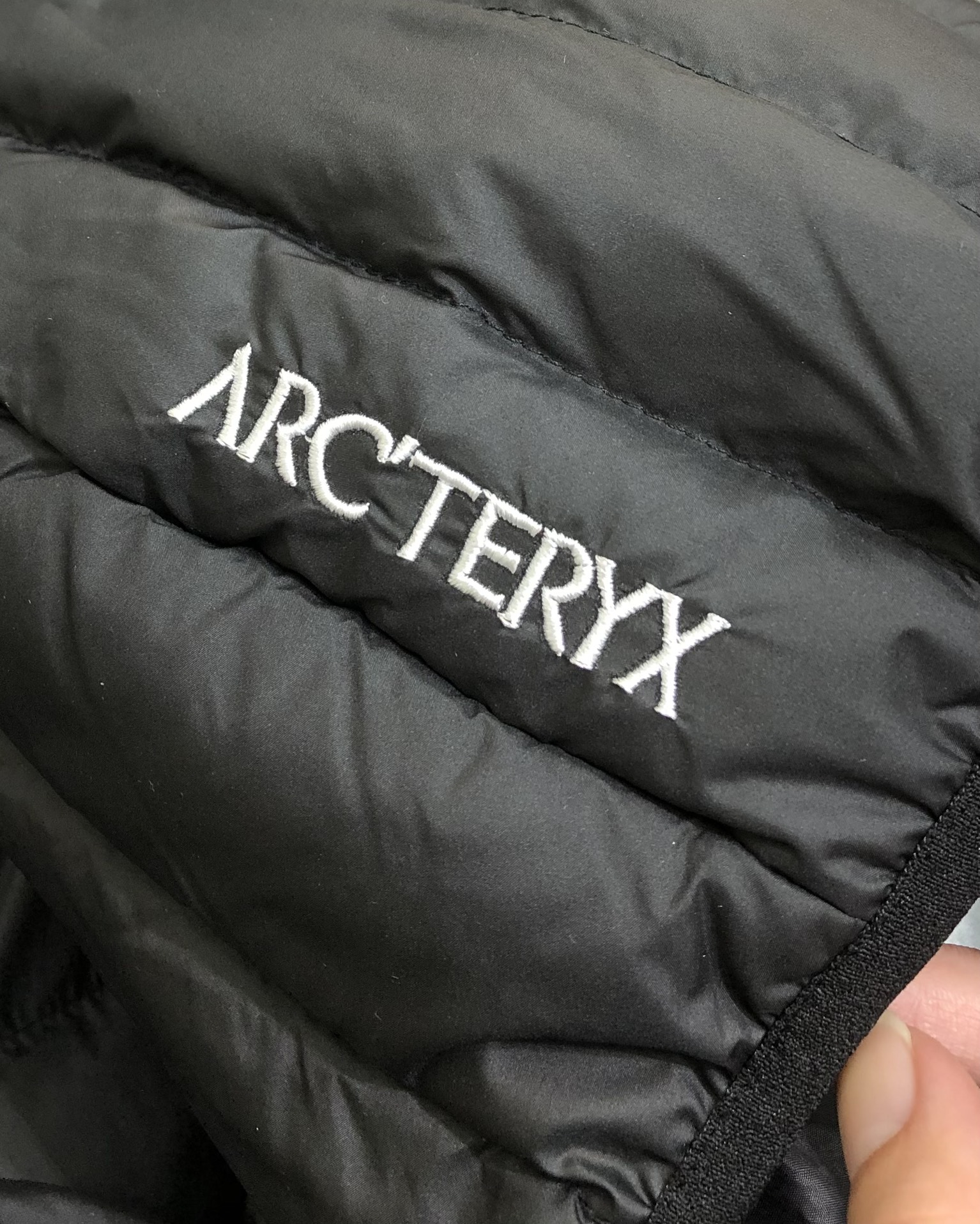 Arcteryx Male Down Jacket White Duck Down Black Hooded M-l-xl