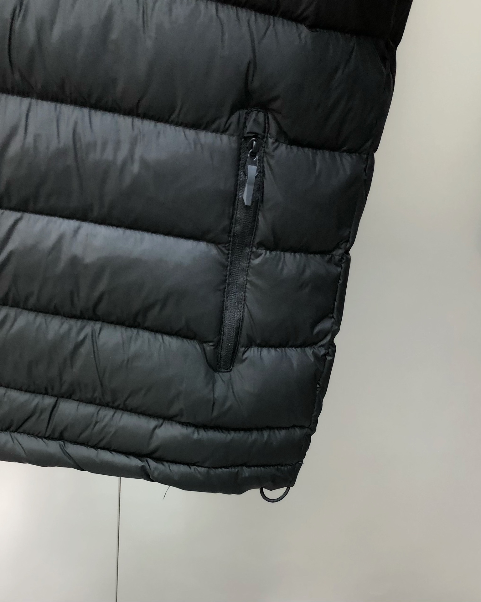 Arcteryx Male Down Jacket White Duck Down Black Hooded M-l-xl
