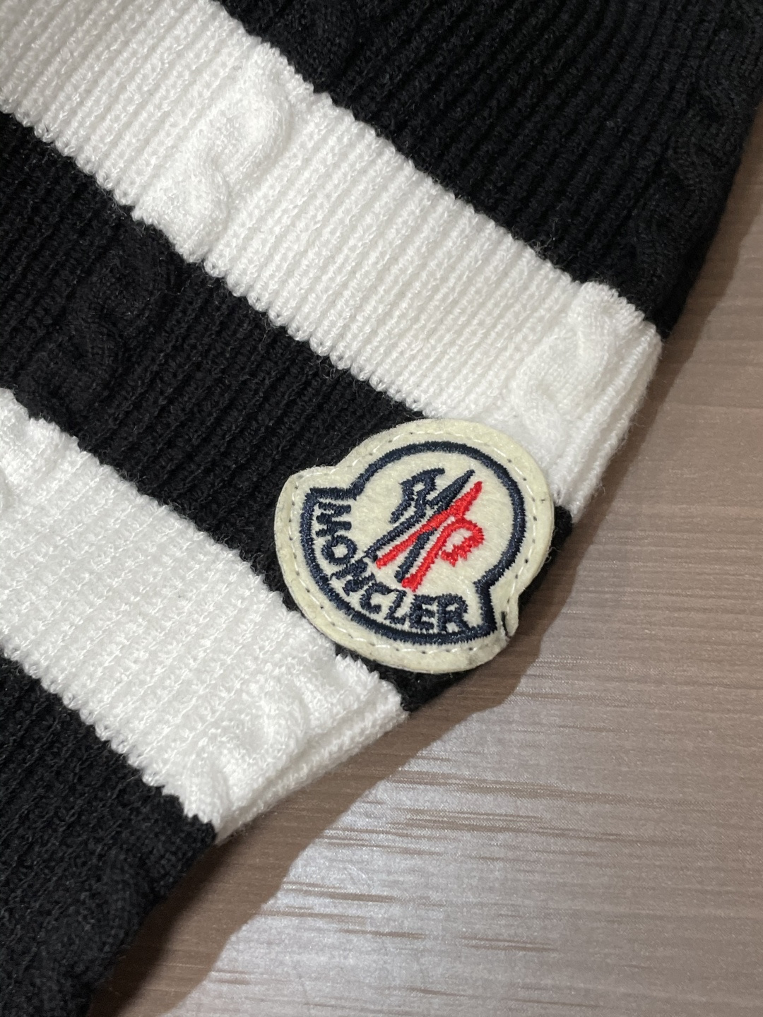 Moncler Basic Clothing Wool M-l