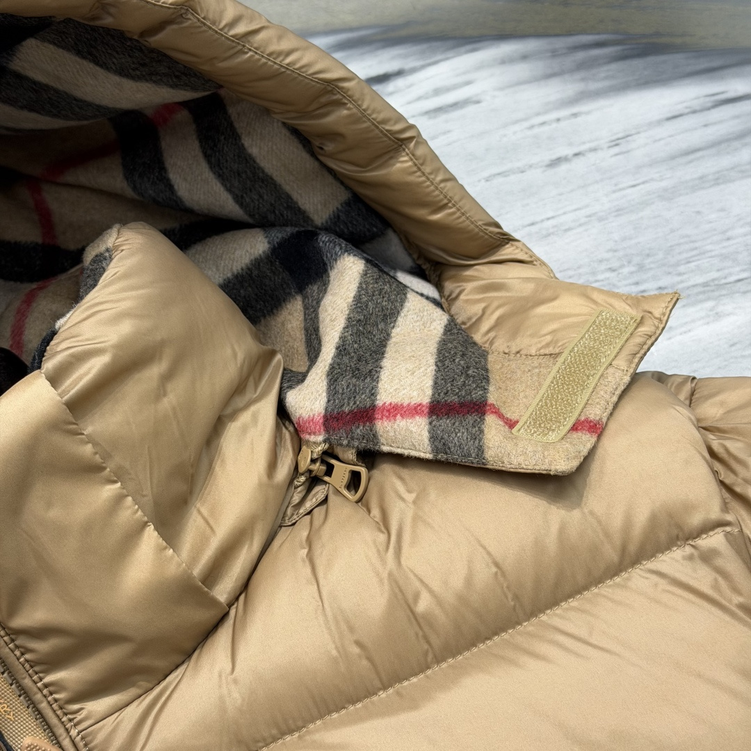 Burberry Male Down Jacket Goose Down Hooded