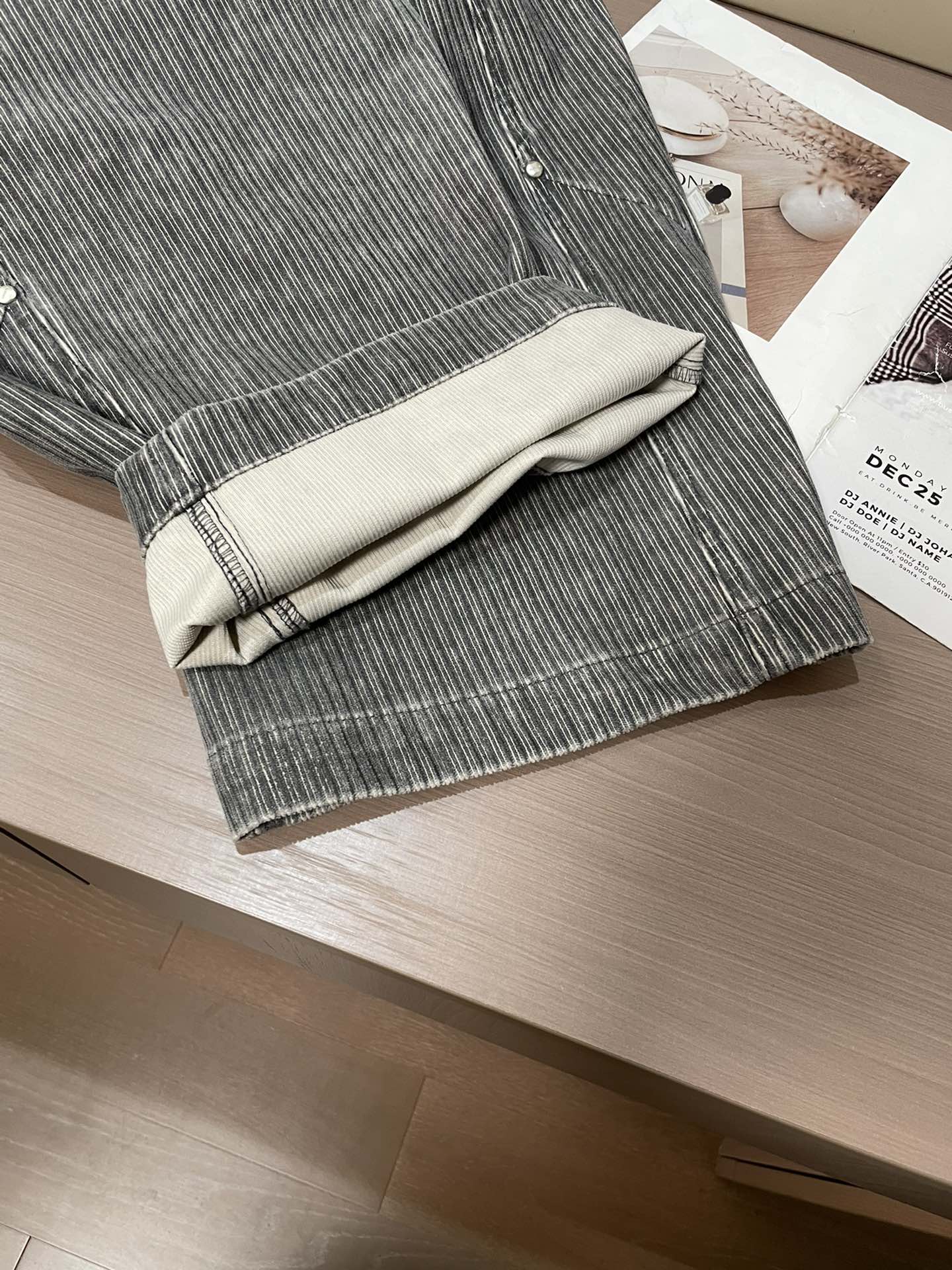 Loewe Basic Clothing L