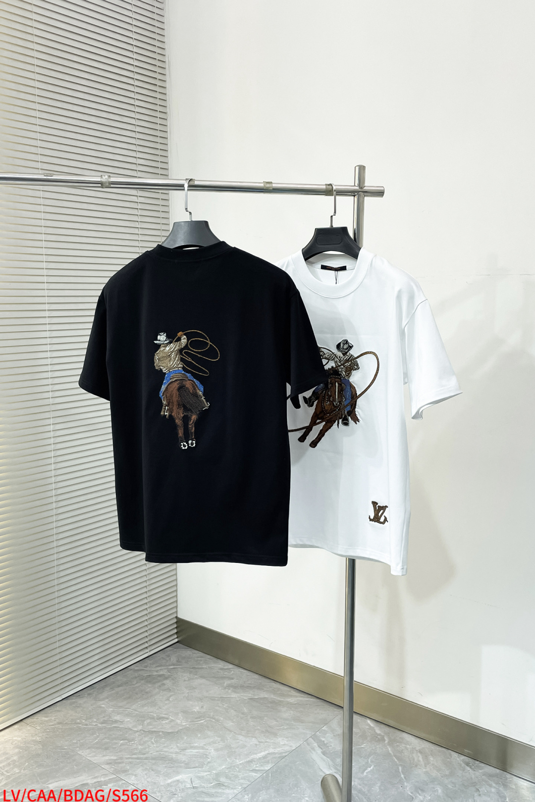 Louis Vuitton Basic Clothing Black S-m-l-xl