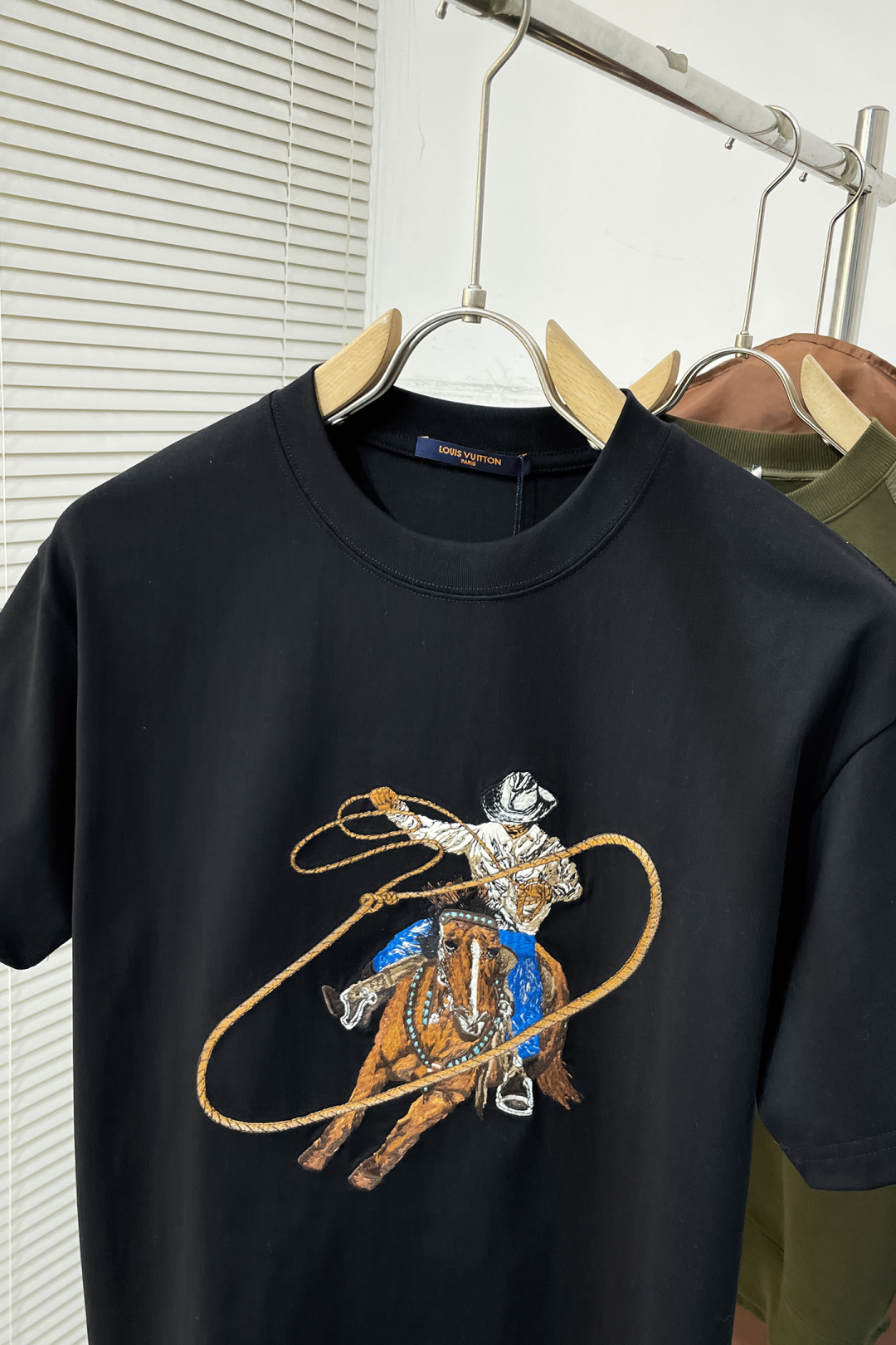 Louis Vuitton Basic Clothing Black S-m-l-xl