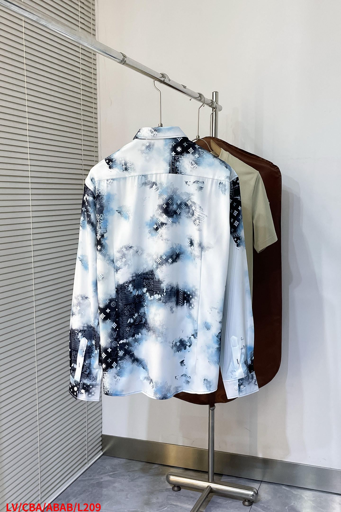 Louis Vuitton Basic Clothing S-m-l-xl