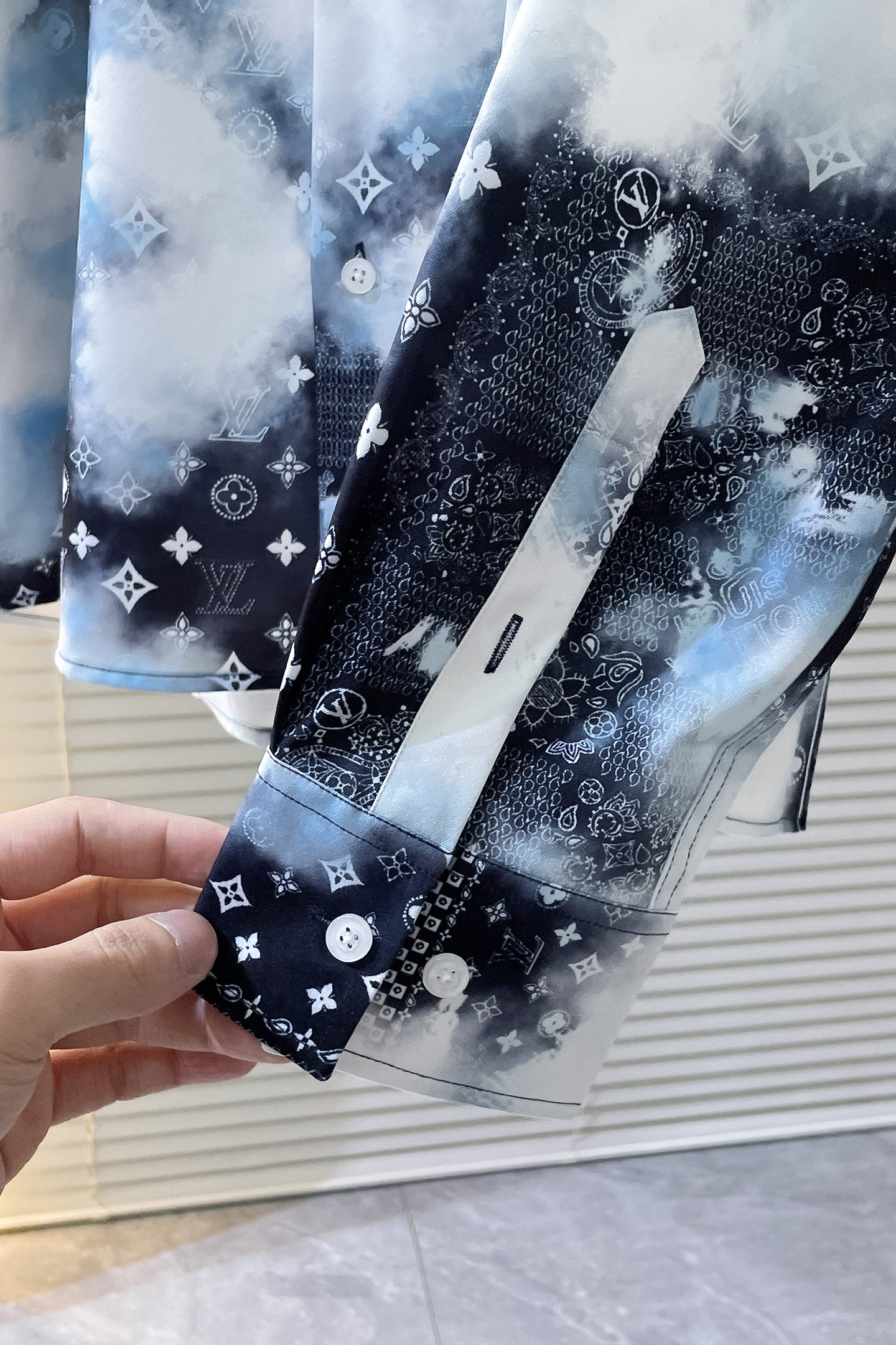 Louis Vuitton Basic Clothing S-m-l-xl