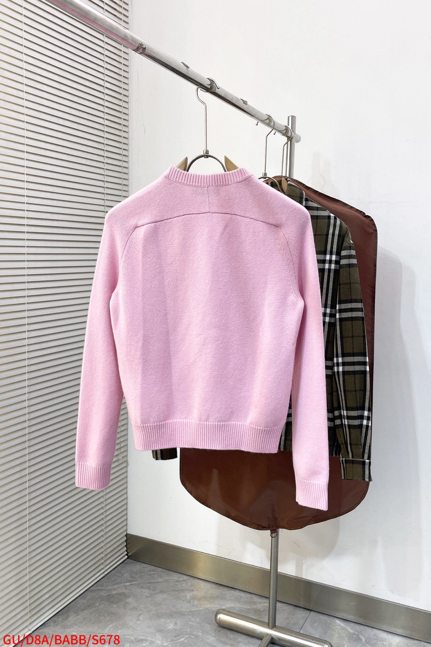 Gucci Basic Clothing Wool Pink Loose Fit S-l-xl