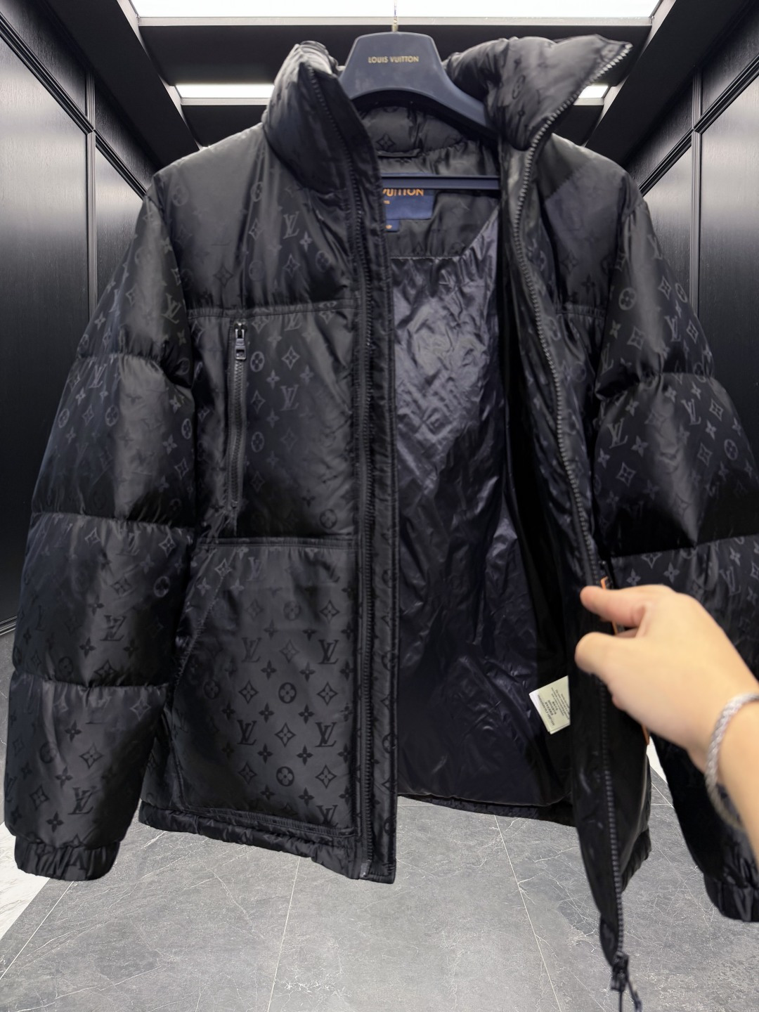 Louis Vuitton Couple Down Jacket Goose Down Couple Style S-m-l