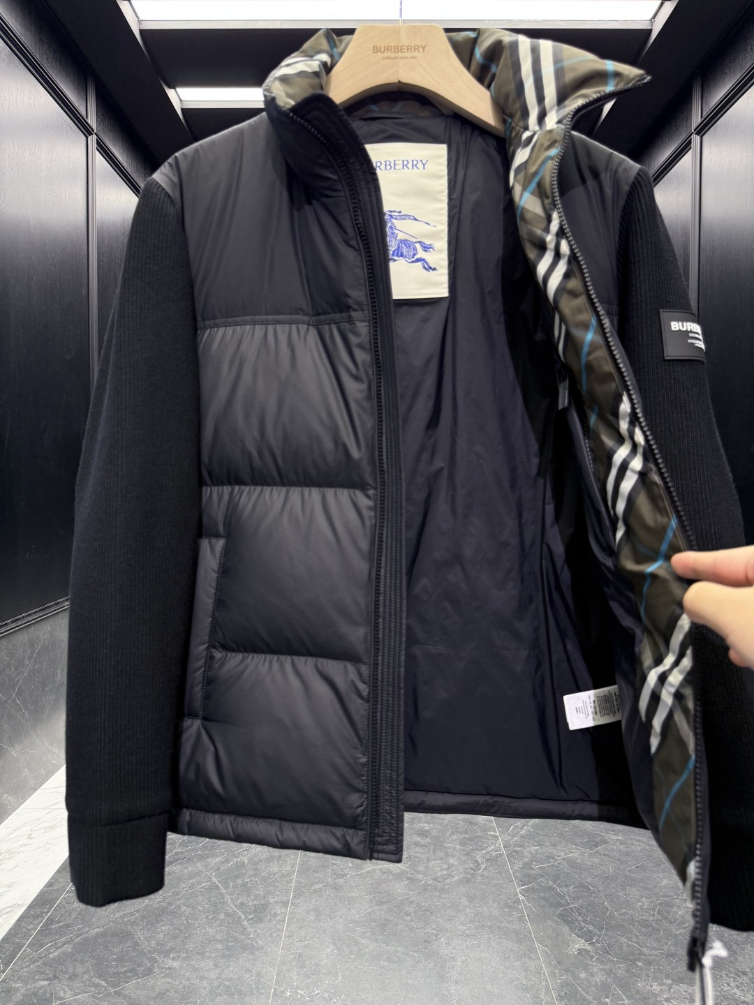 Burberry Down Jacket Cotton Loose Fit S-l