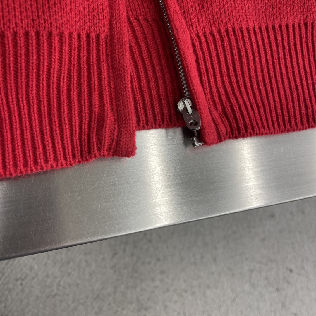 Gucci Basic Clothing Wool Striped M-xxxl